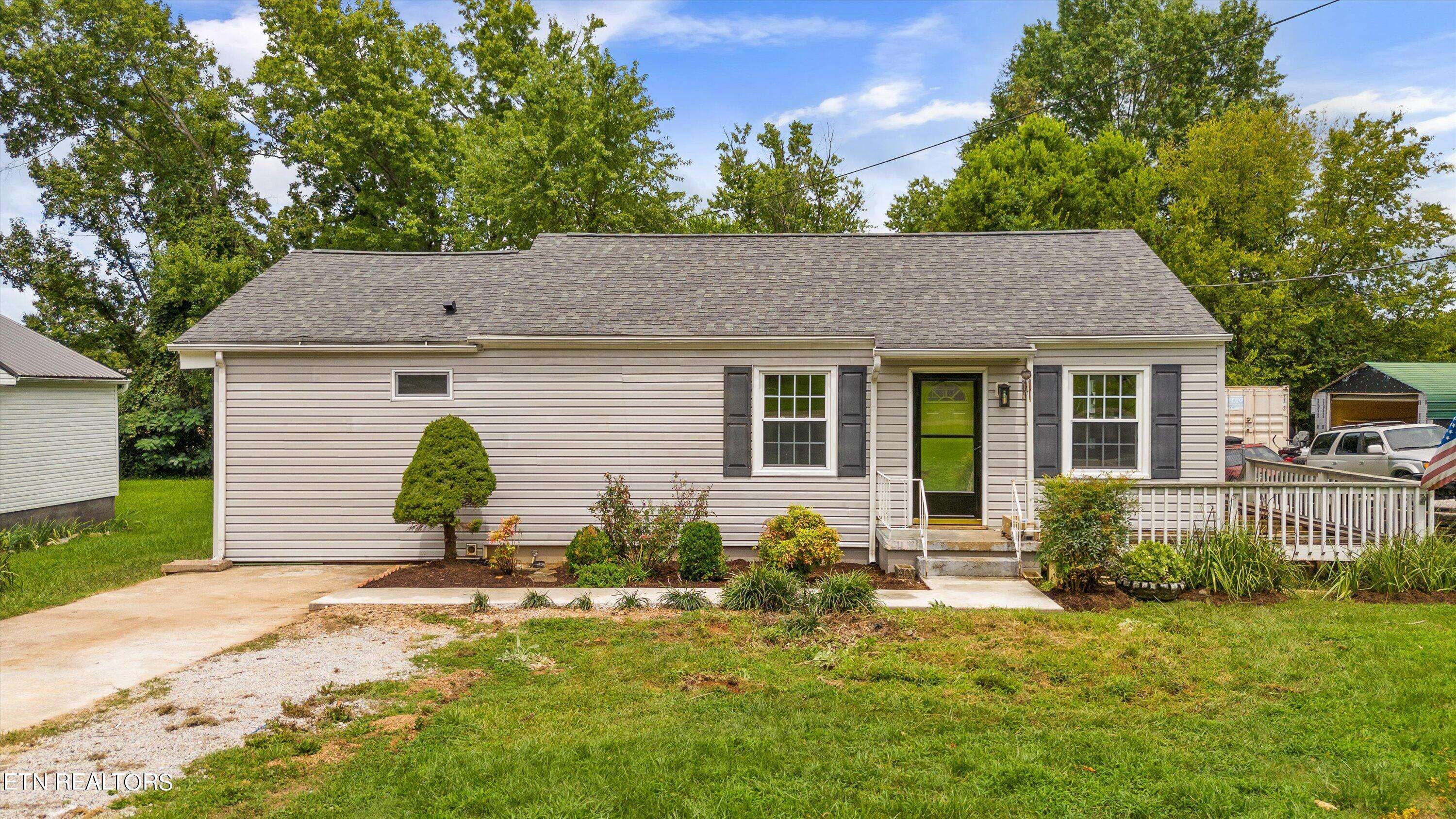 Knoxville, TN 37920,2225 Lloyd Ave