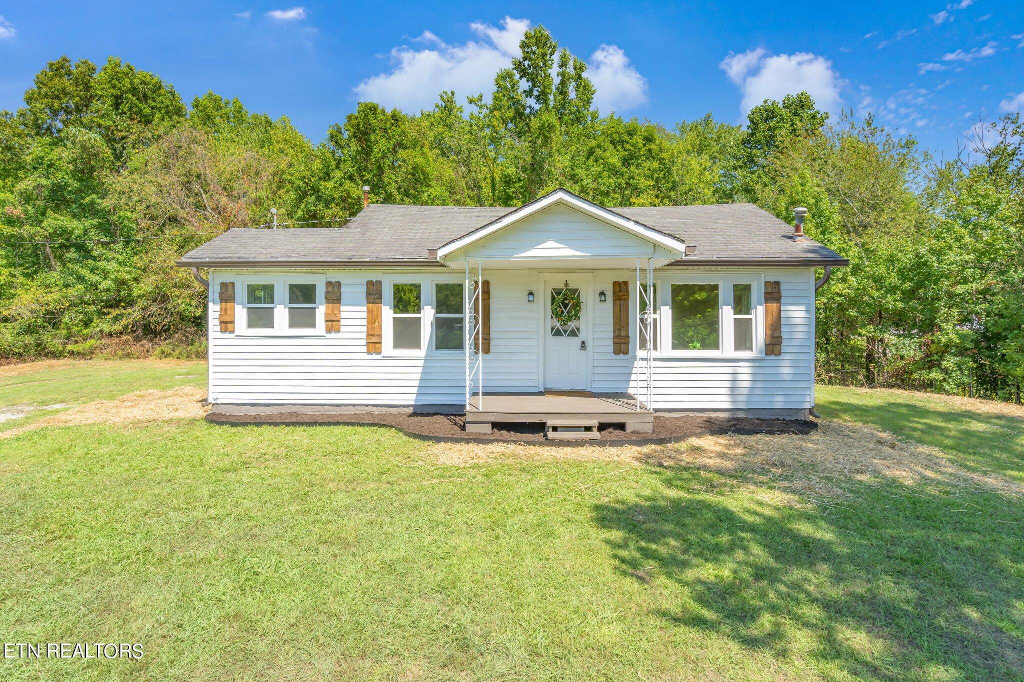 Harriman, TN 37748,115 Vickie LN