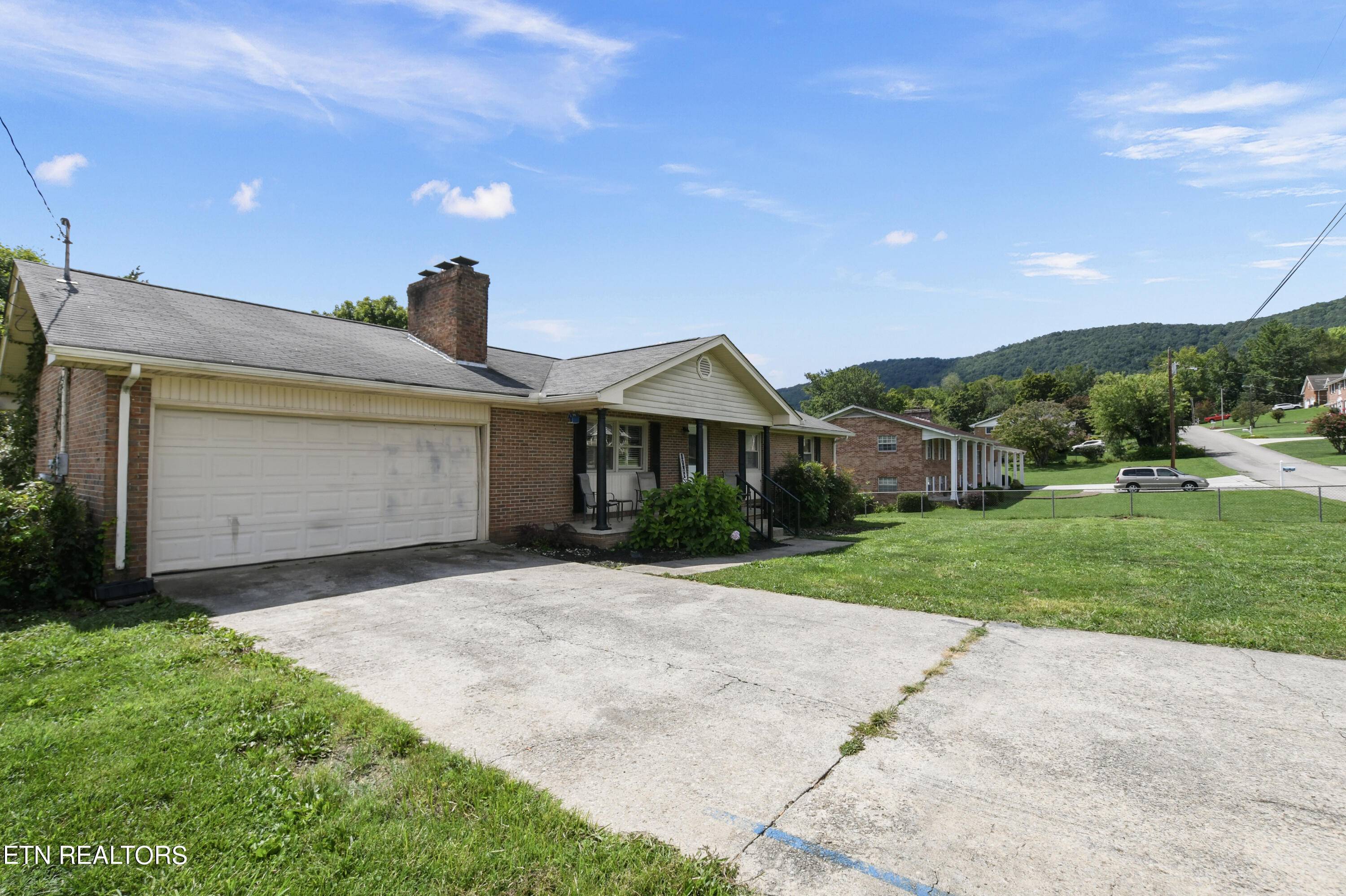 Lafollette, TN 37766,119 Colonial Heights