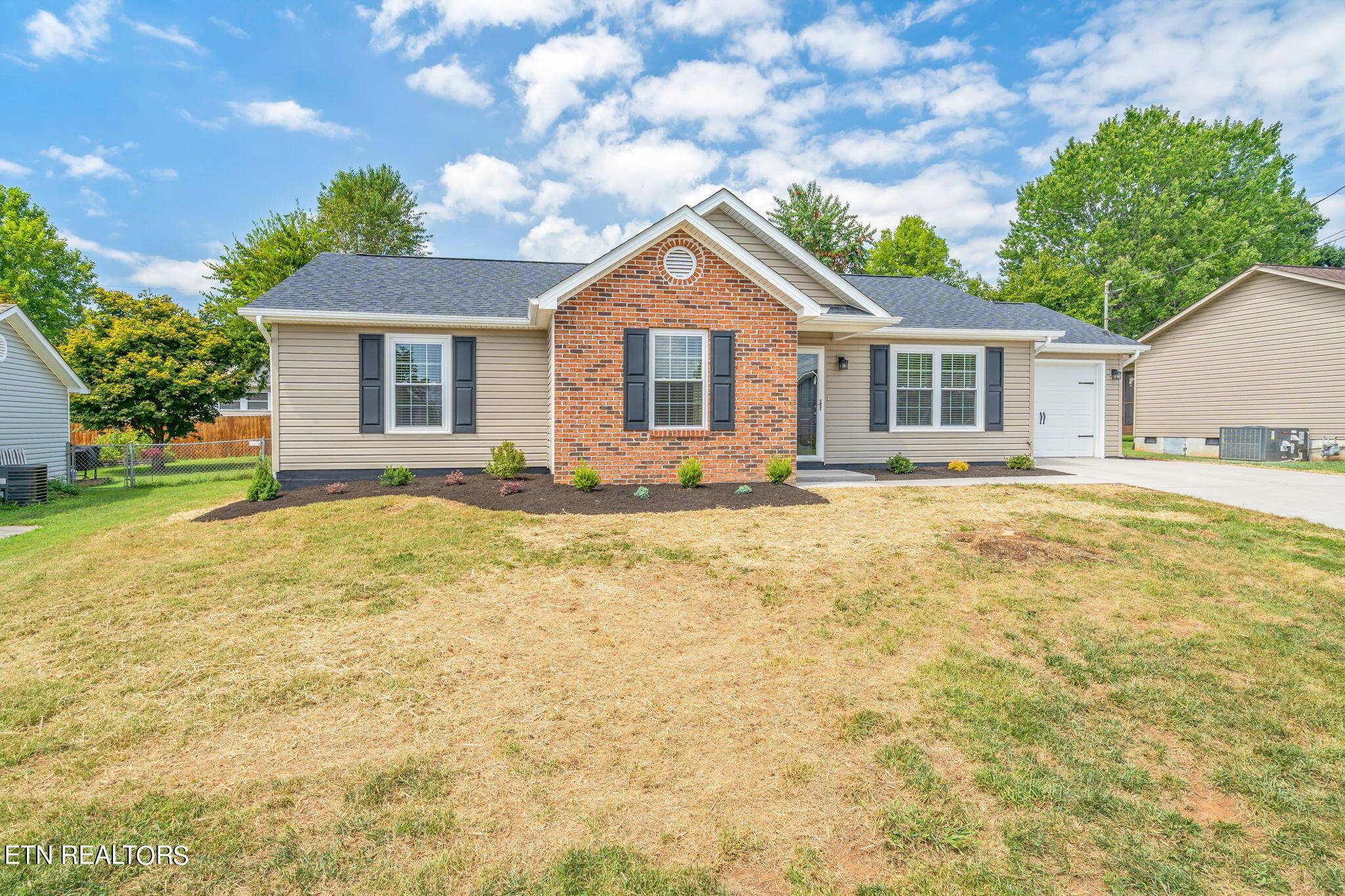 Powell, TN 37849,7717 Branford CT