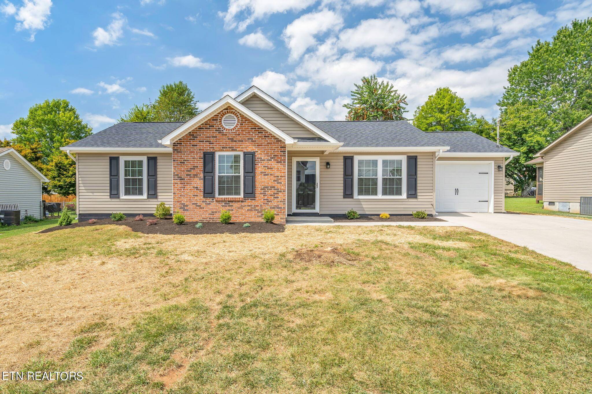 Powell, TN 37849,7717 Branford CT