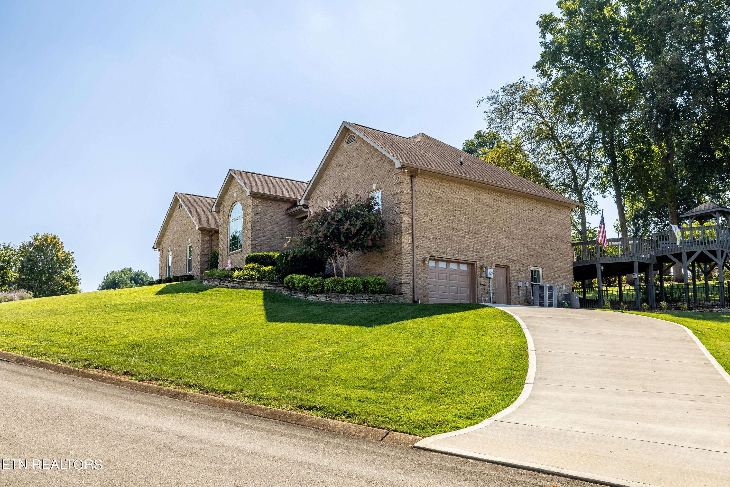 Maryville, TN 37804,2432 Creekstone CIR