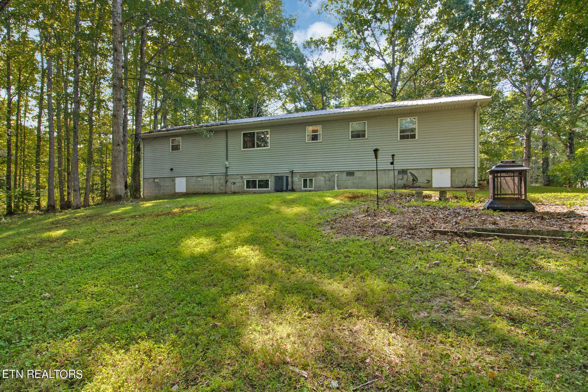 Jamestown, TN 38556,3115 Coon Hunter Lodge Rd