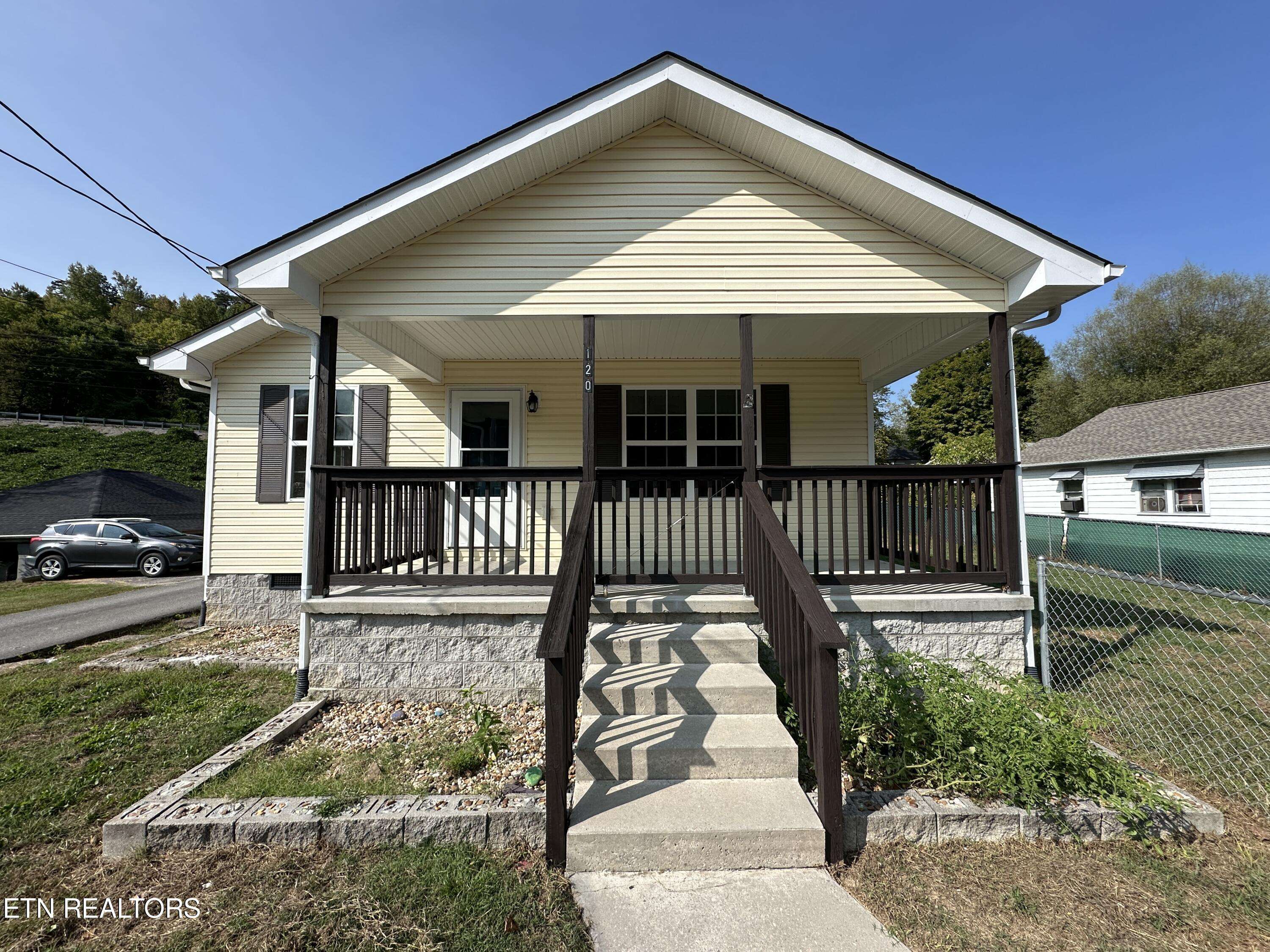 Oakdale, TN 37829,120 Rew St