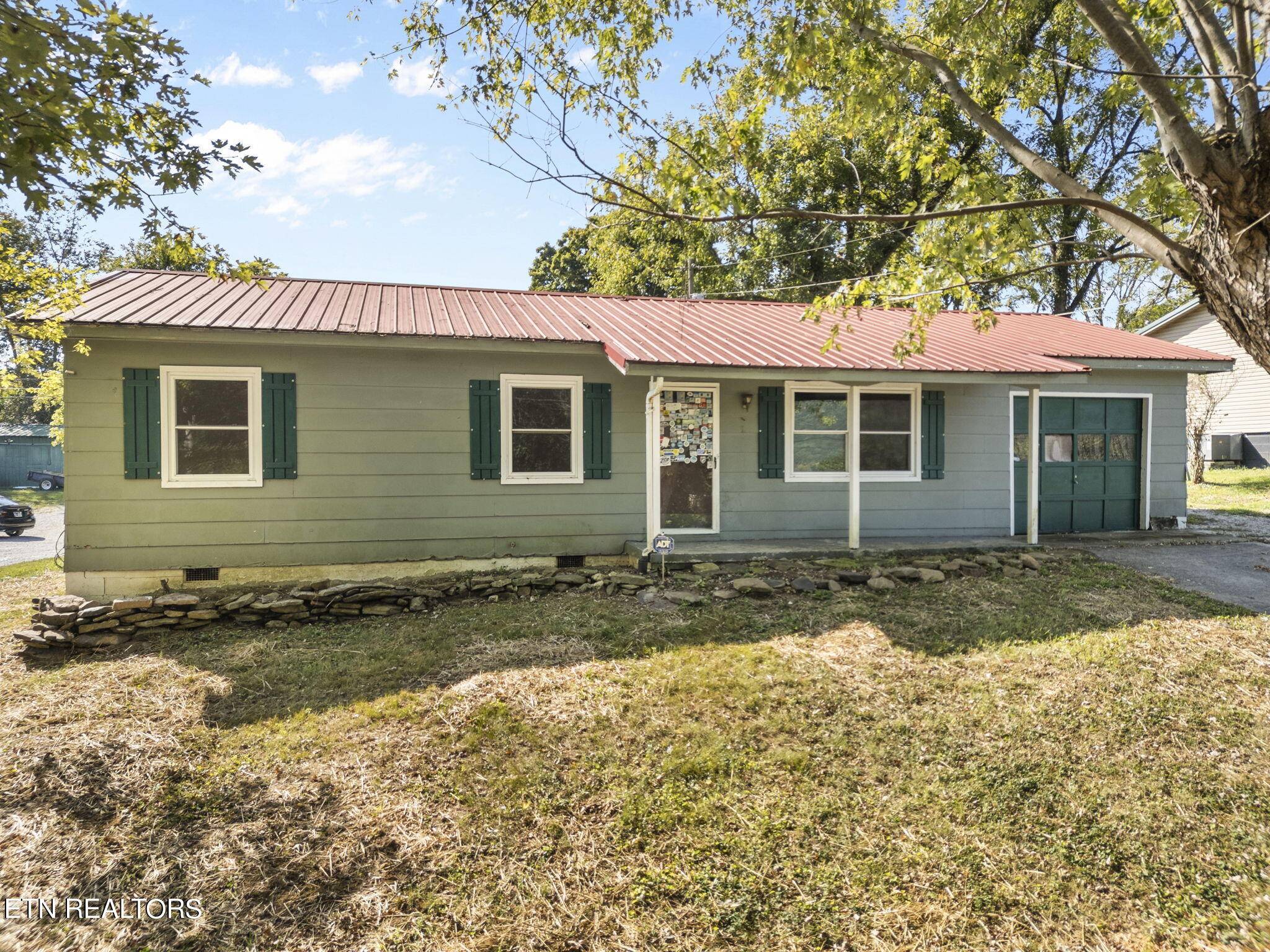 Jacksboro, TN 37757,191 South St