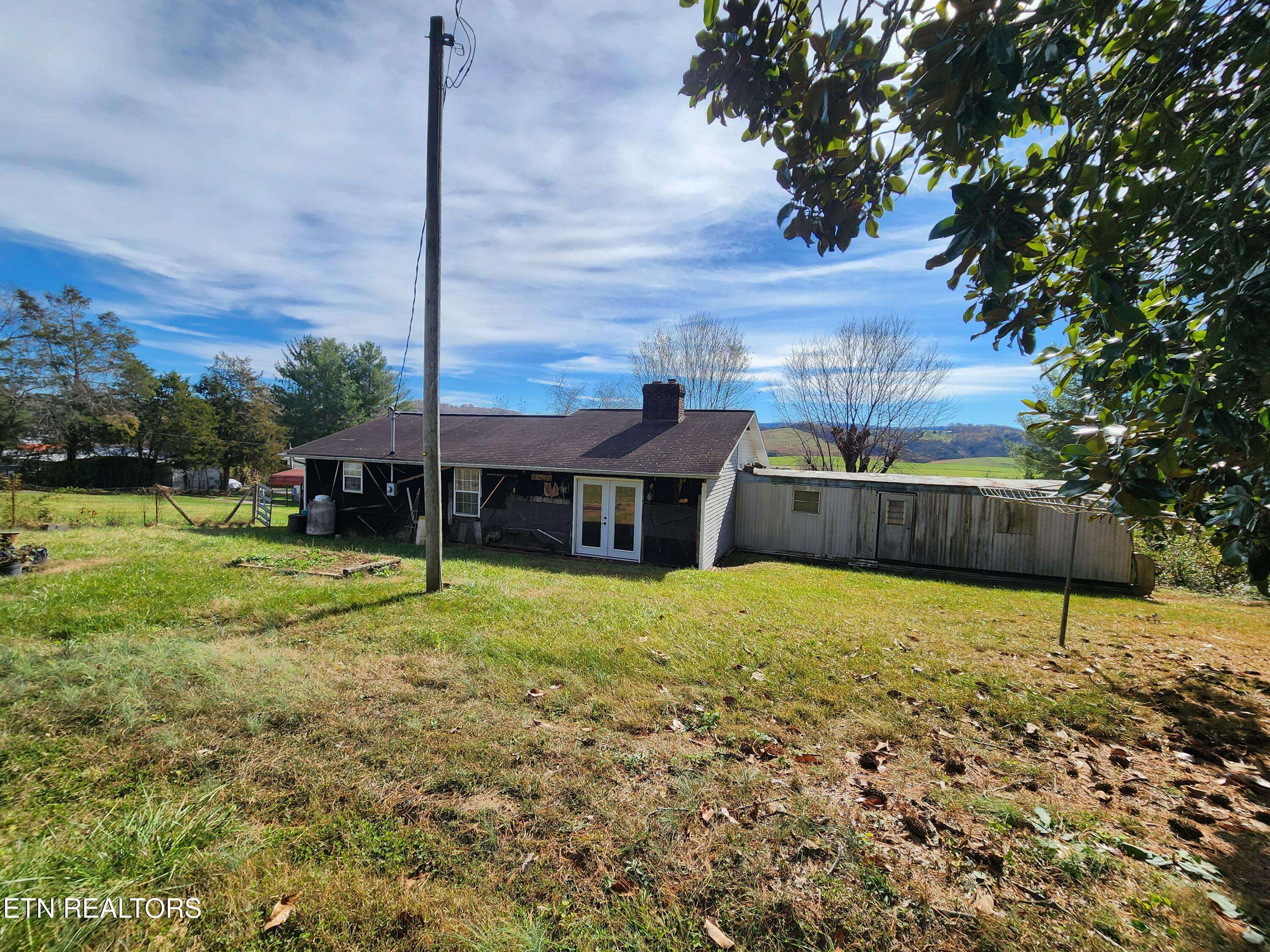 Jonesville, VA 24263,218 Ola DR