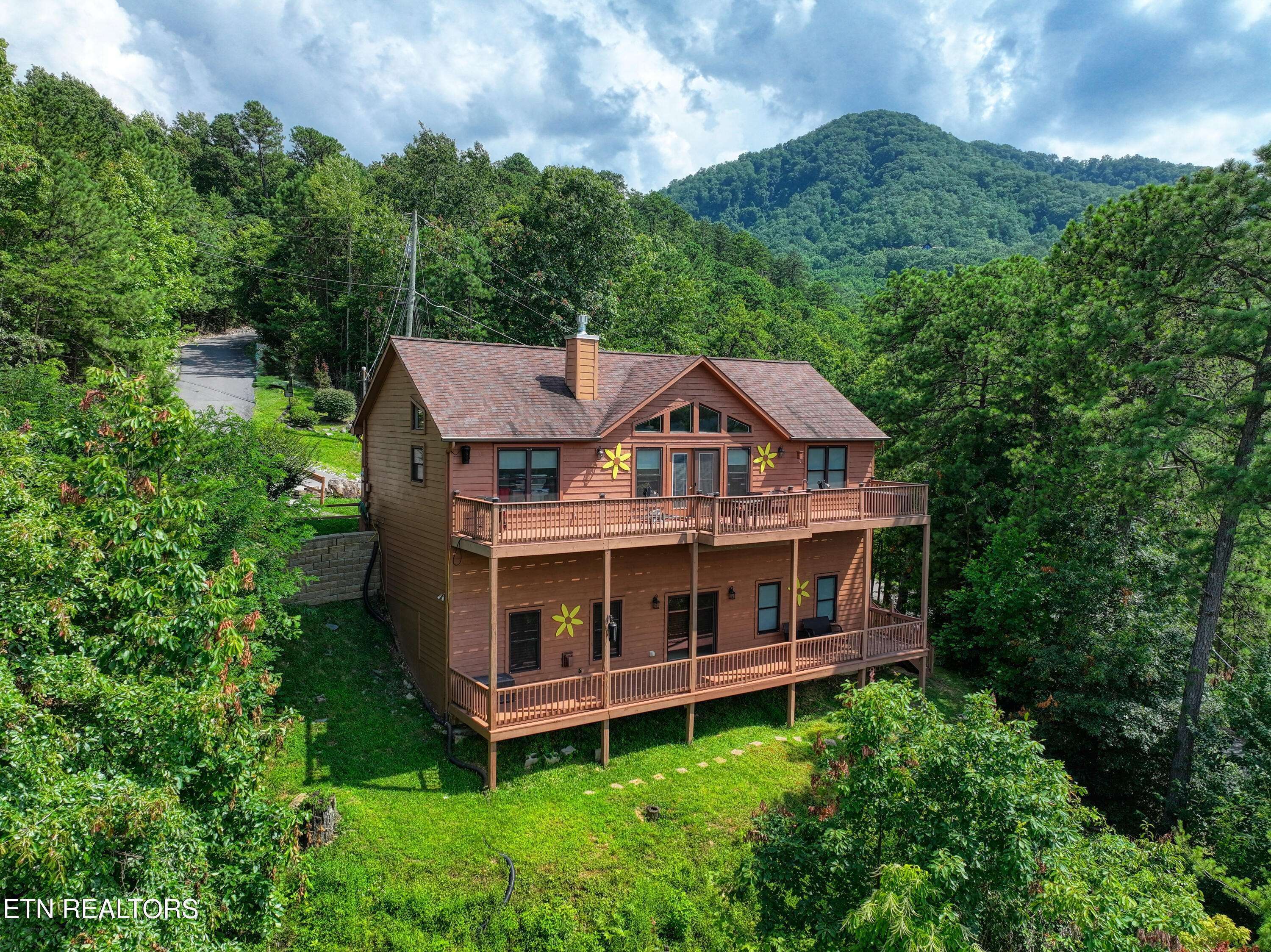 Sevierville, TN 37862,4109 Ole Smoky WAY