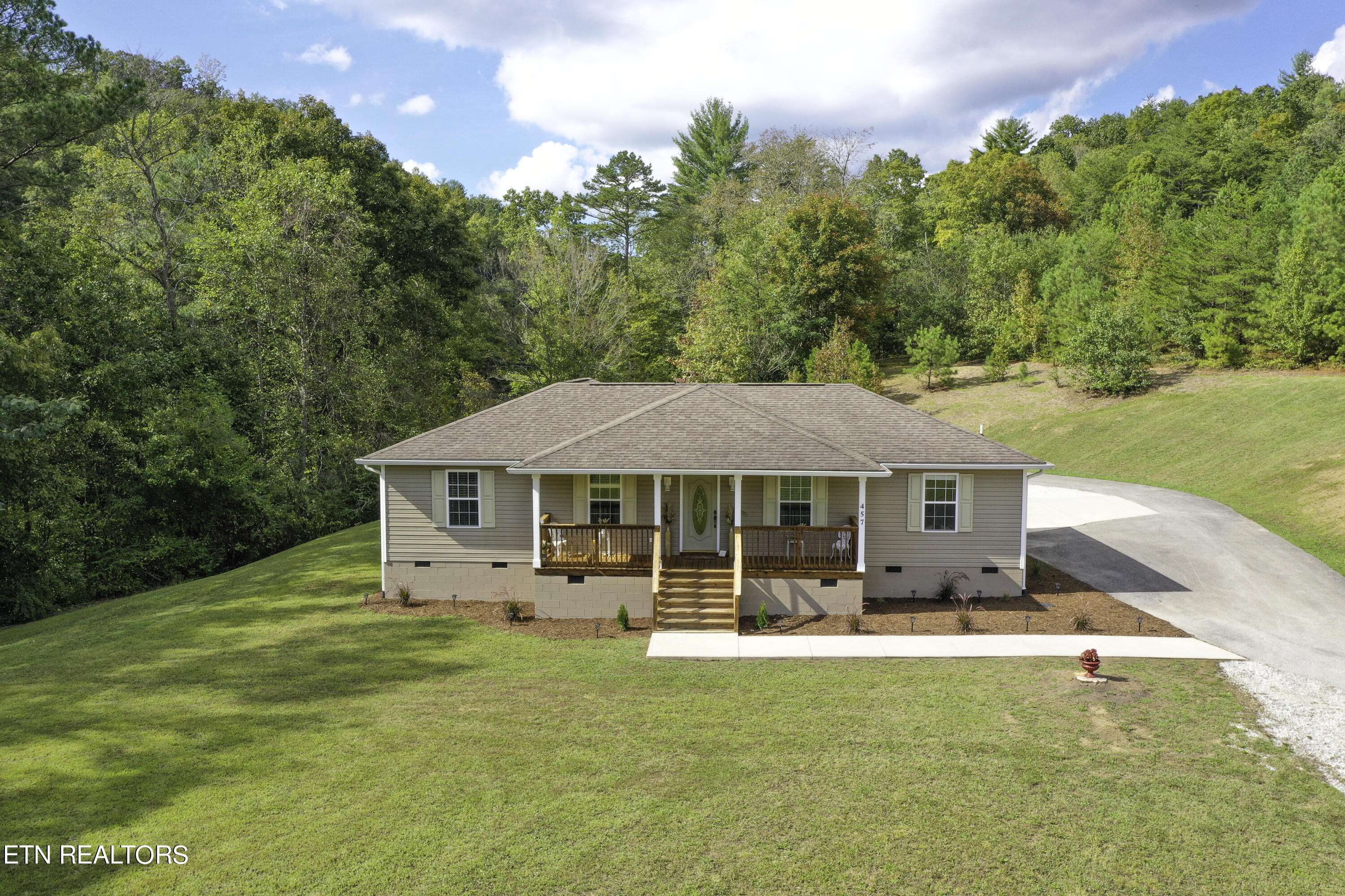 Oliver Springs, TN 37840,457 Shady Rd