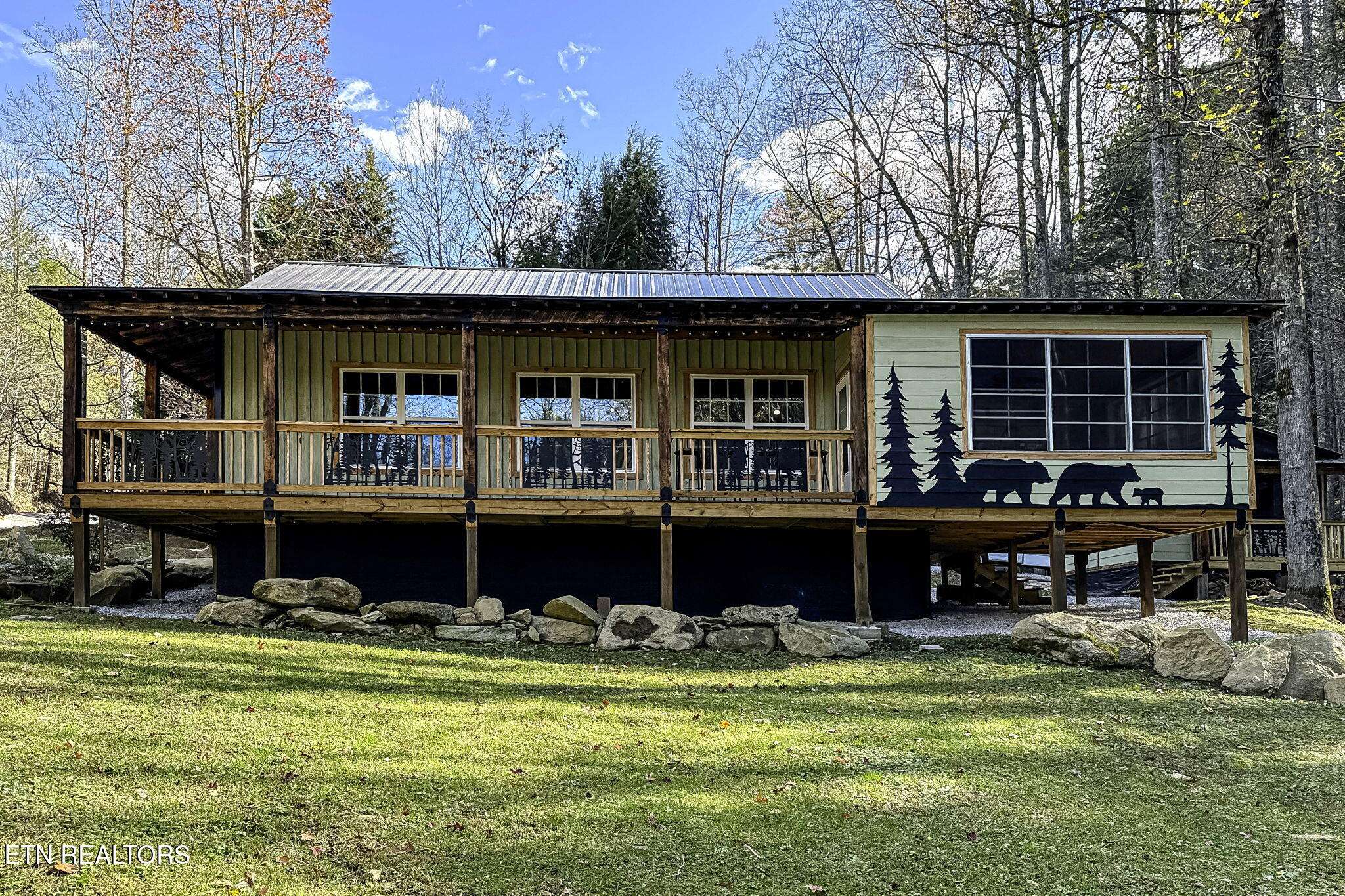 Tellico Plains, TN 37385,1040 Old Bald River Rd