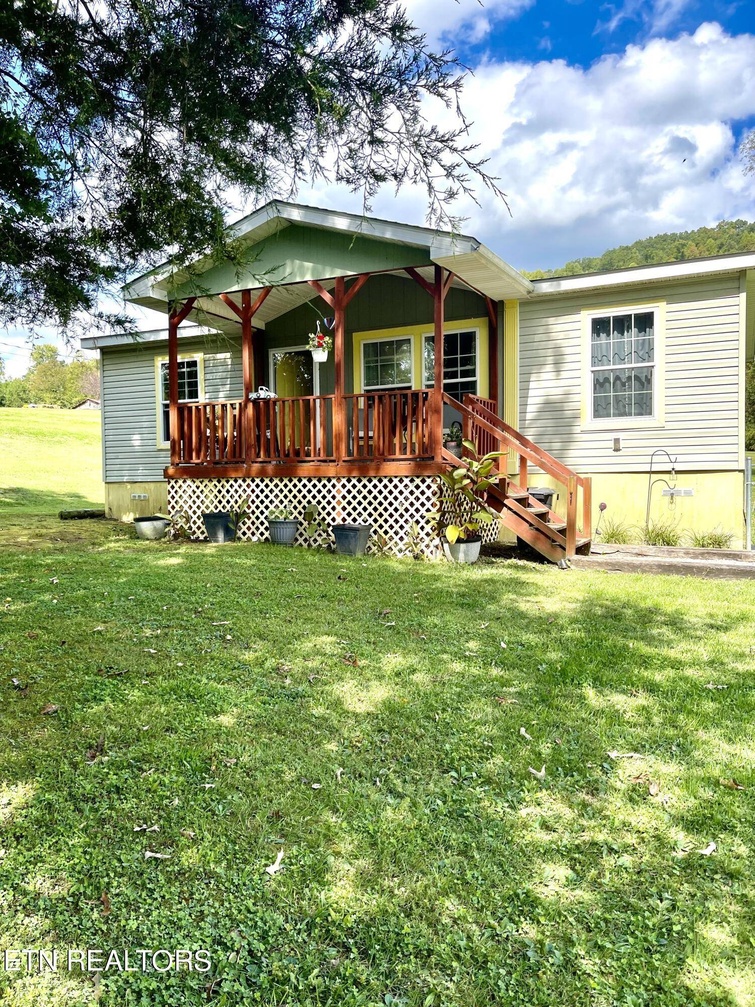 Jellico, TN 37762,466 Old Wooldridge PIKE