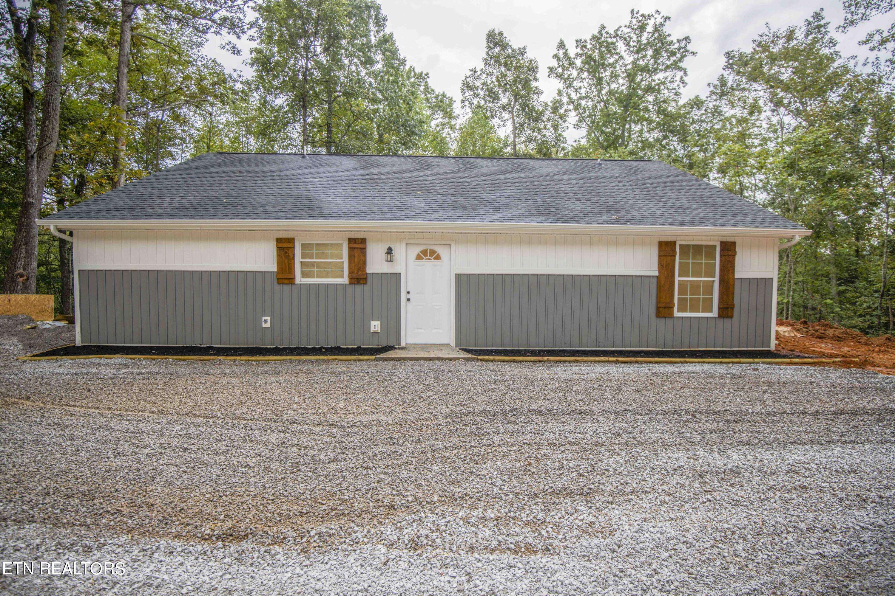 Luttrell, TN 37779,161 Duke LN