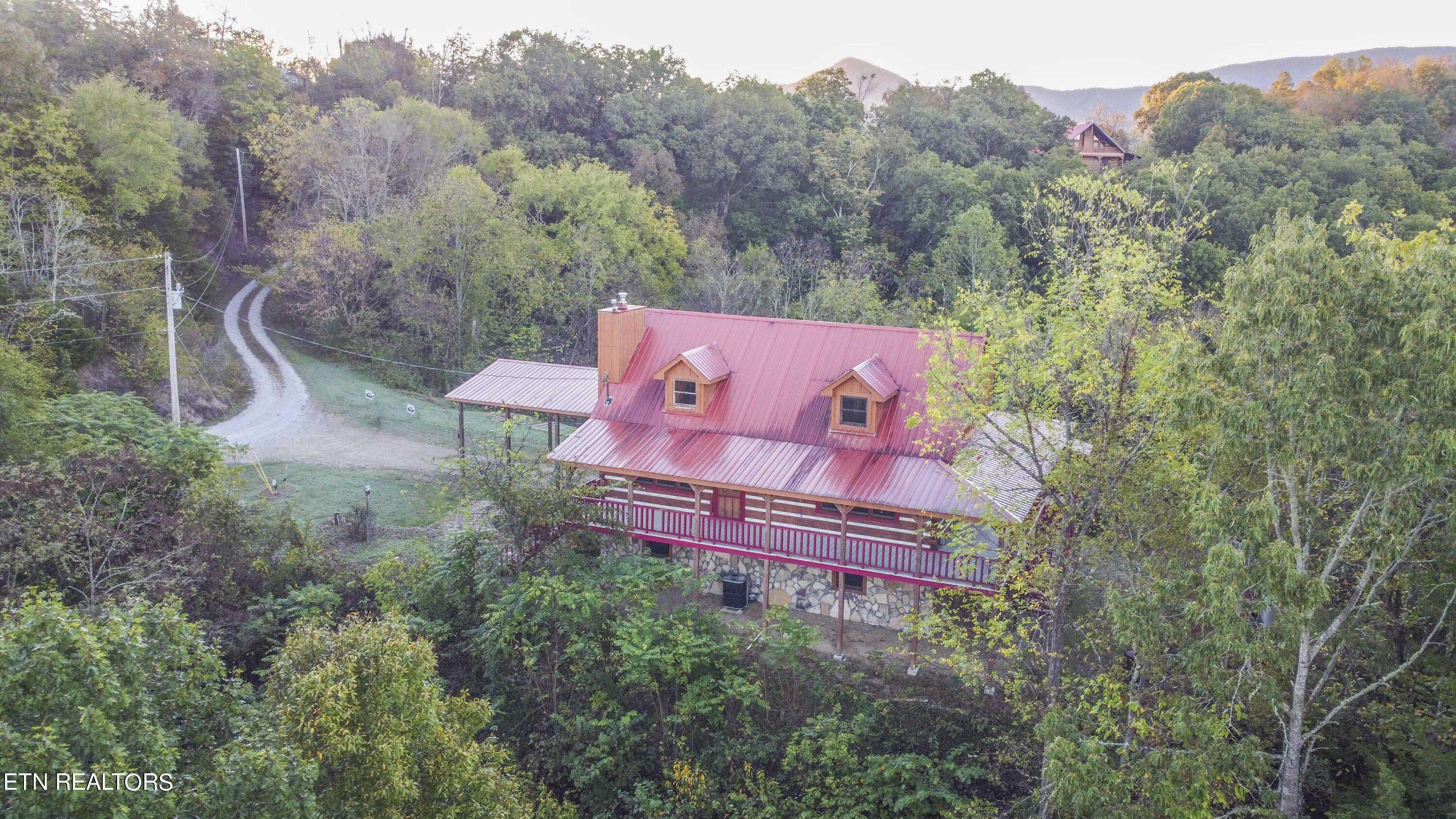 Dandridge, TN 37725,2706 Wildwood Rd
