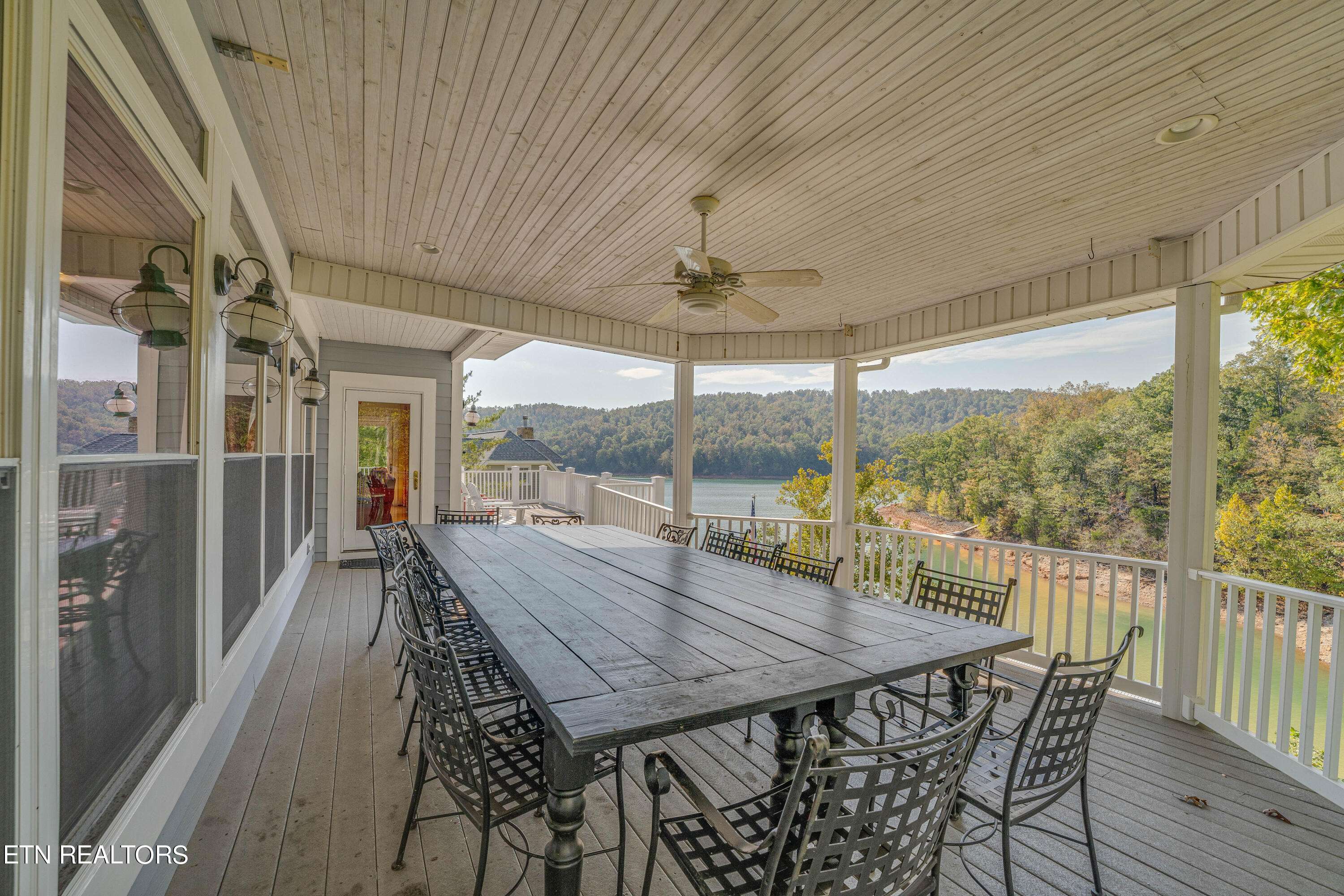 Lafollette, TN 37766,420 White Tail LN