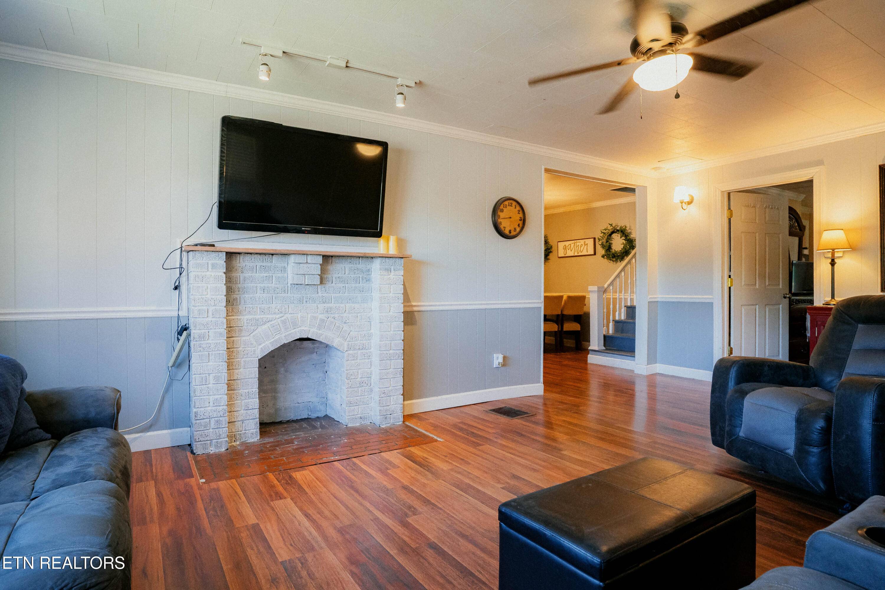 Jellico, TN 37762,295 Provins St