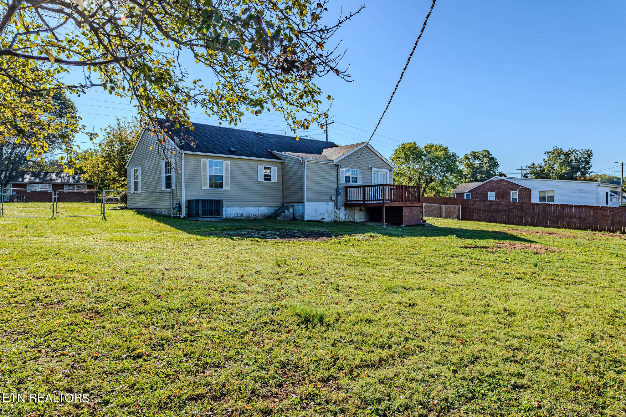 Sweetwater, TN 37874,809 Hudson St