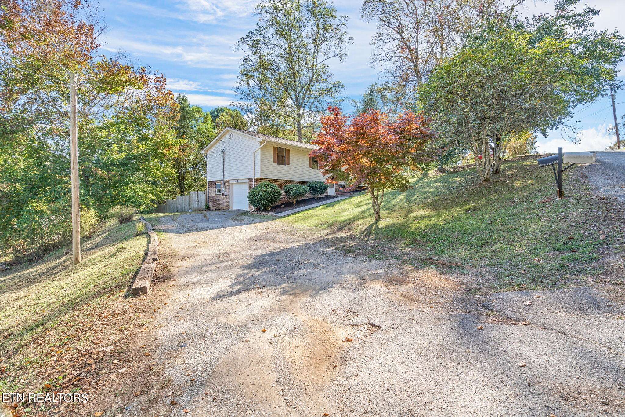 Harriman, TN 37748,258 Woodland DR