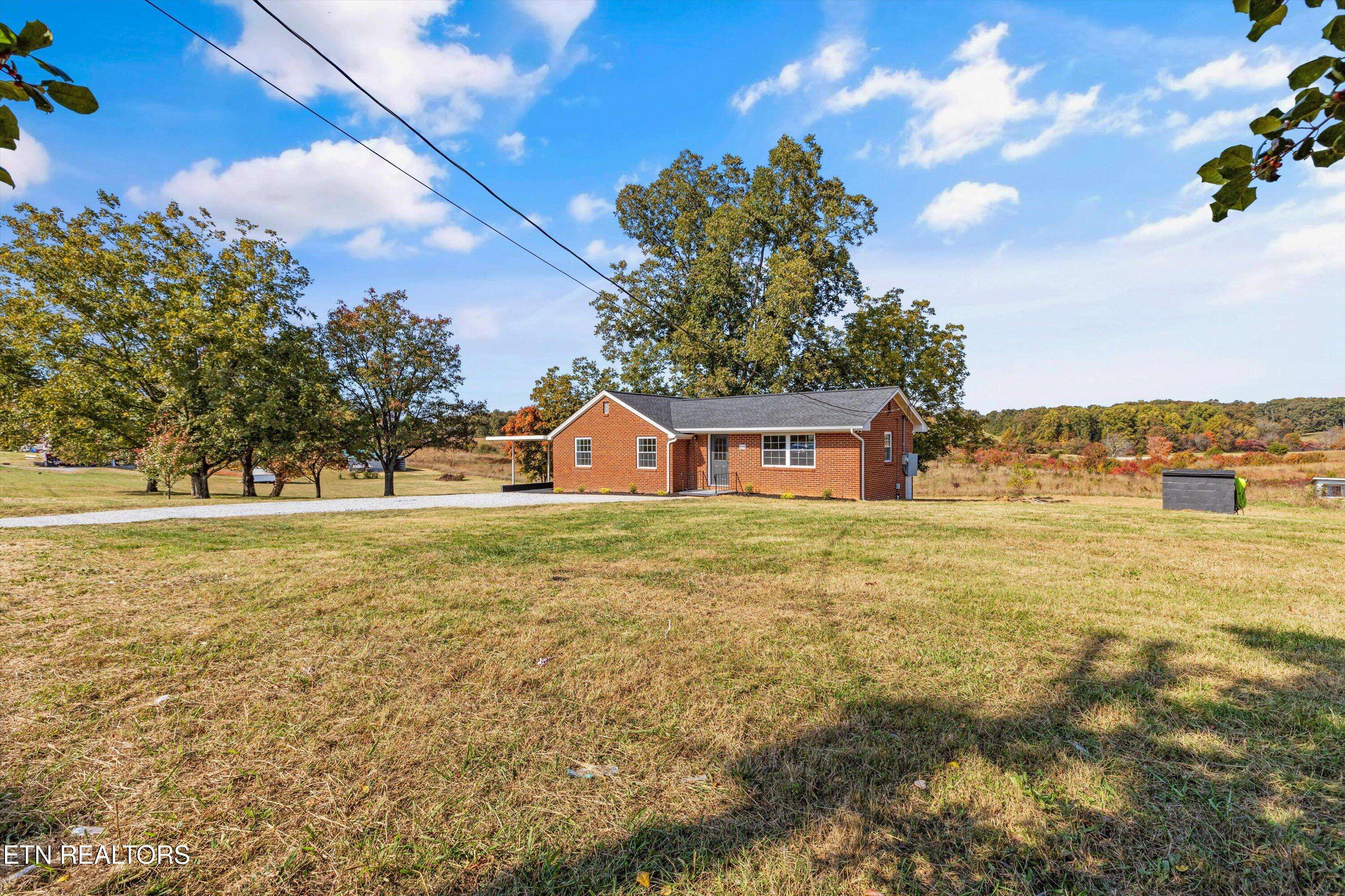 Maryville, TN 37801,6053 Bingham LN