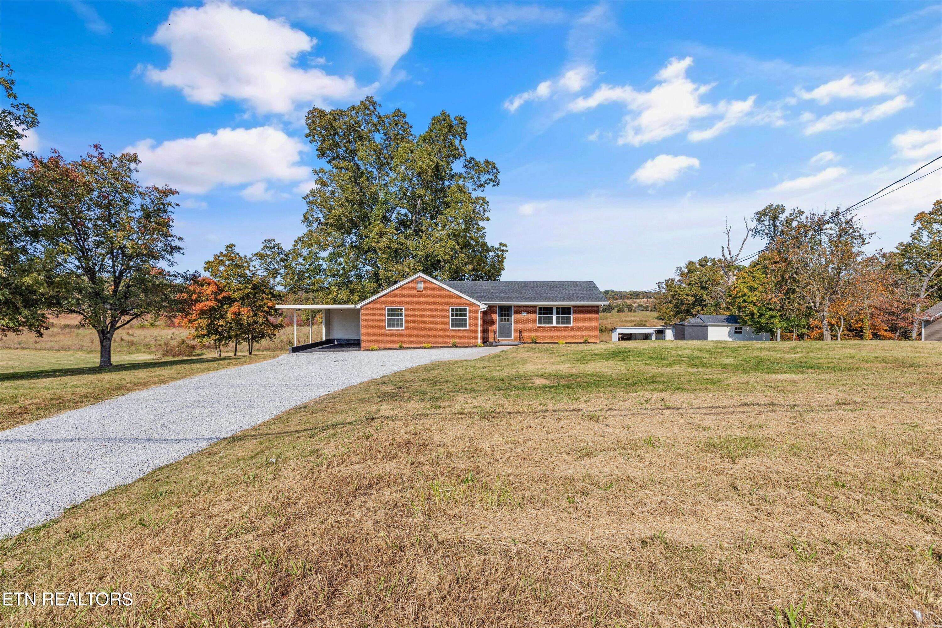 Maryville, TN 37801,6053 Bingham LN