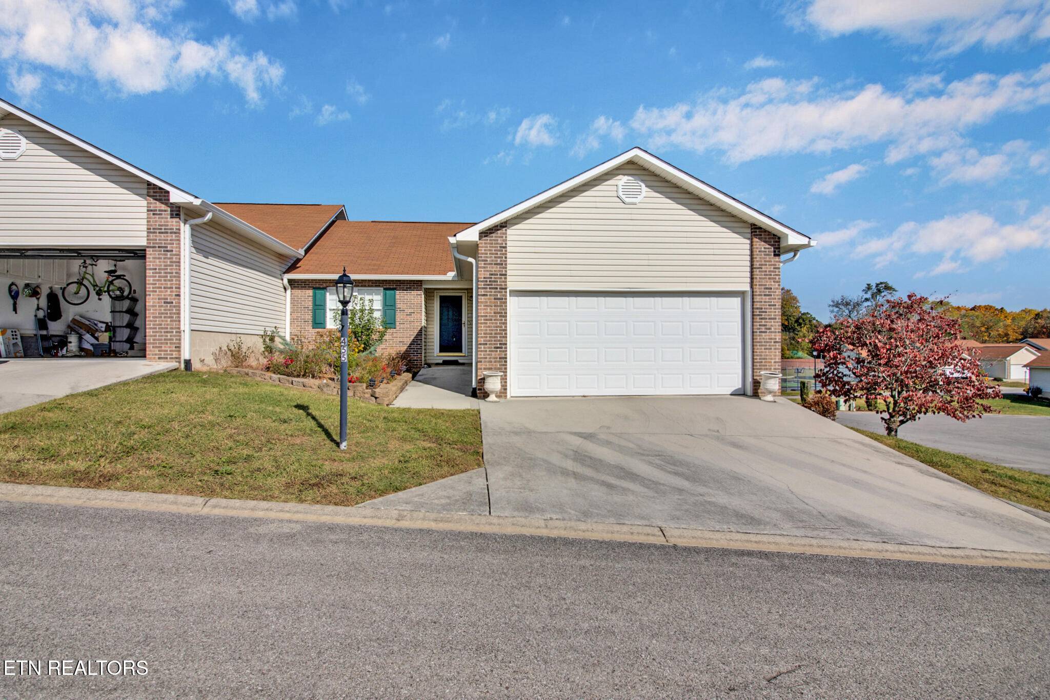 Lenoir City, TN 37771,455 Executive Meadows DR