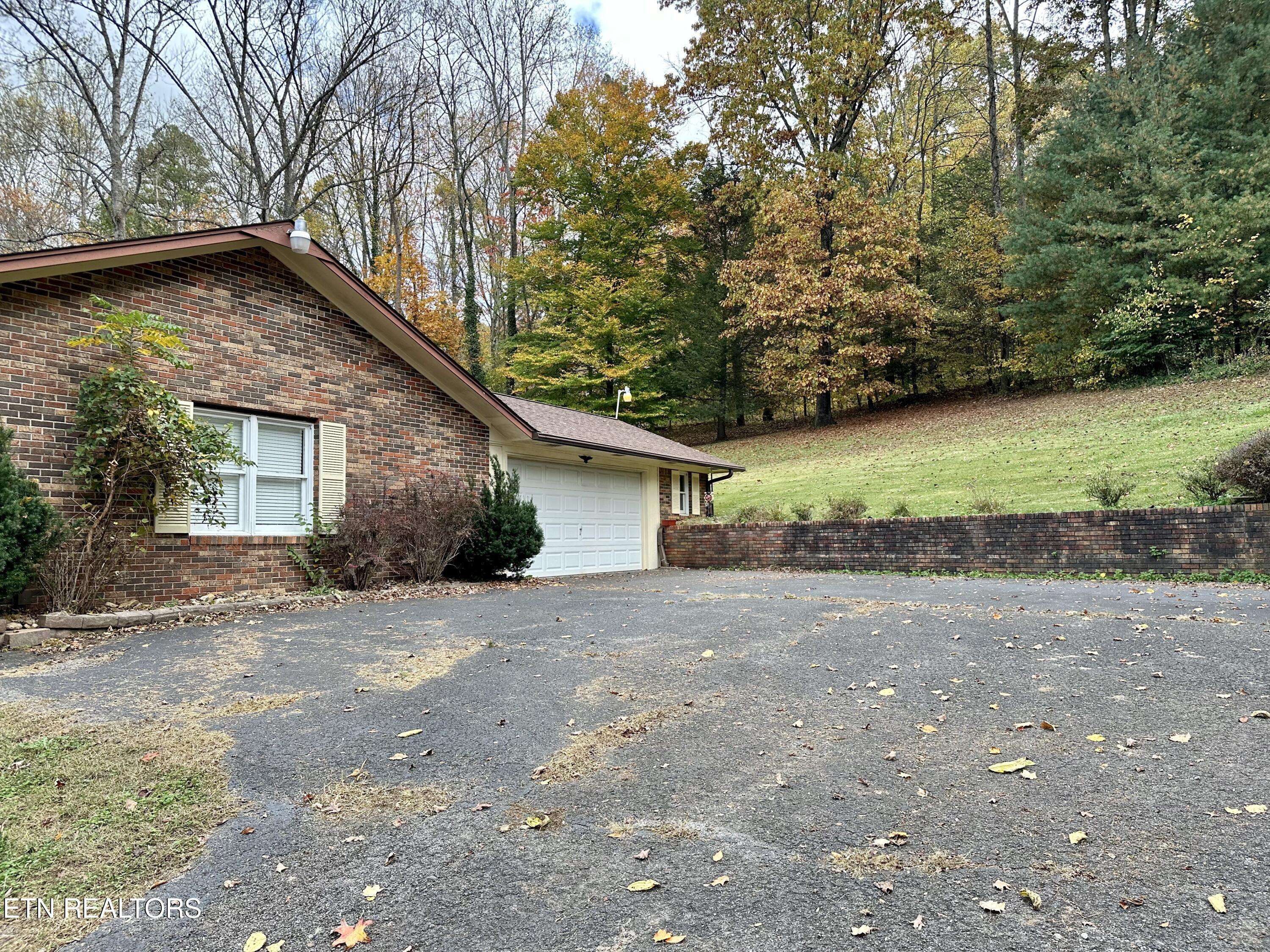 Oliver Springs, TN 37840,514 Poplar Creek Rd