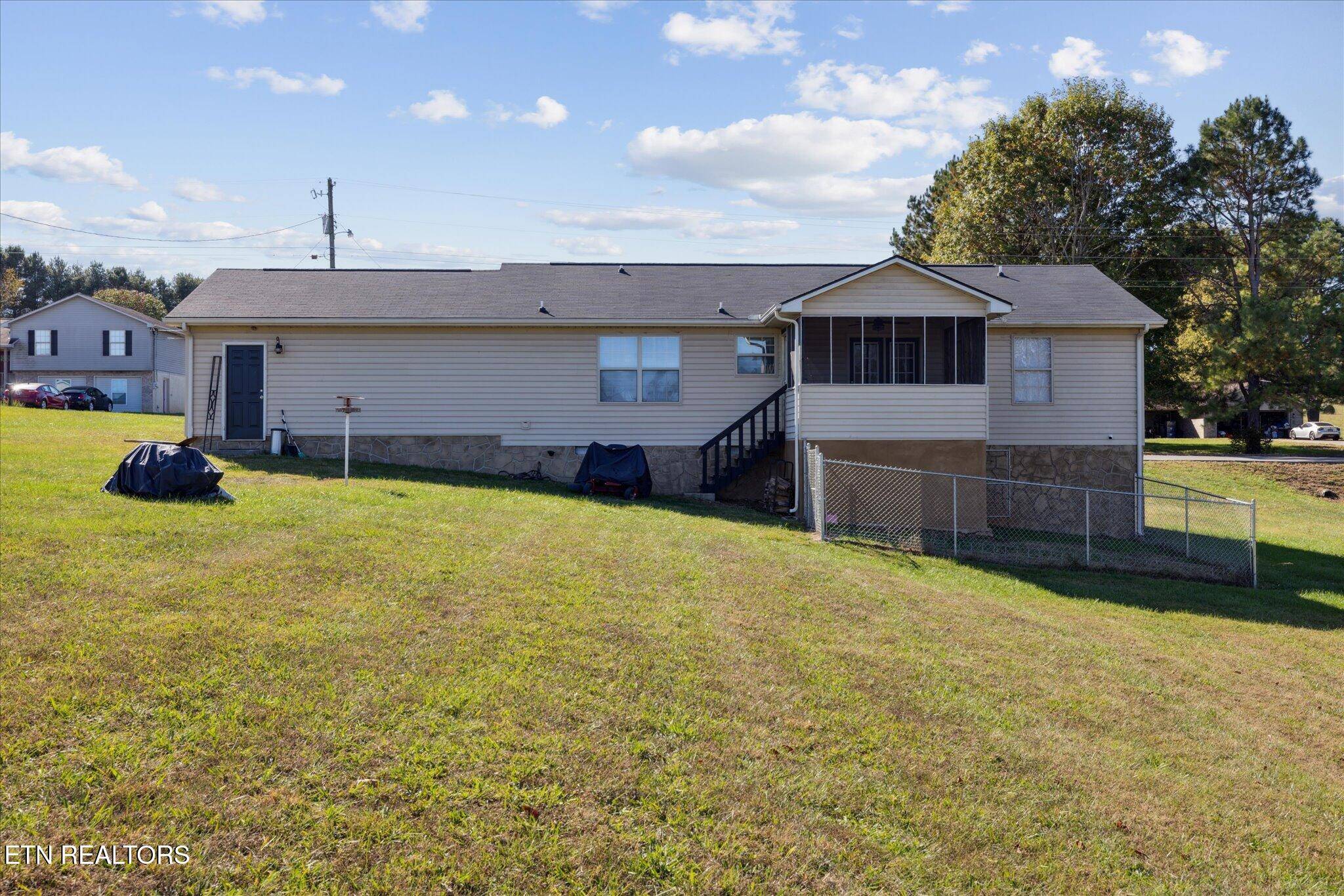 Sevierville, TN 37876,1452 Kay View DR