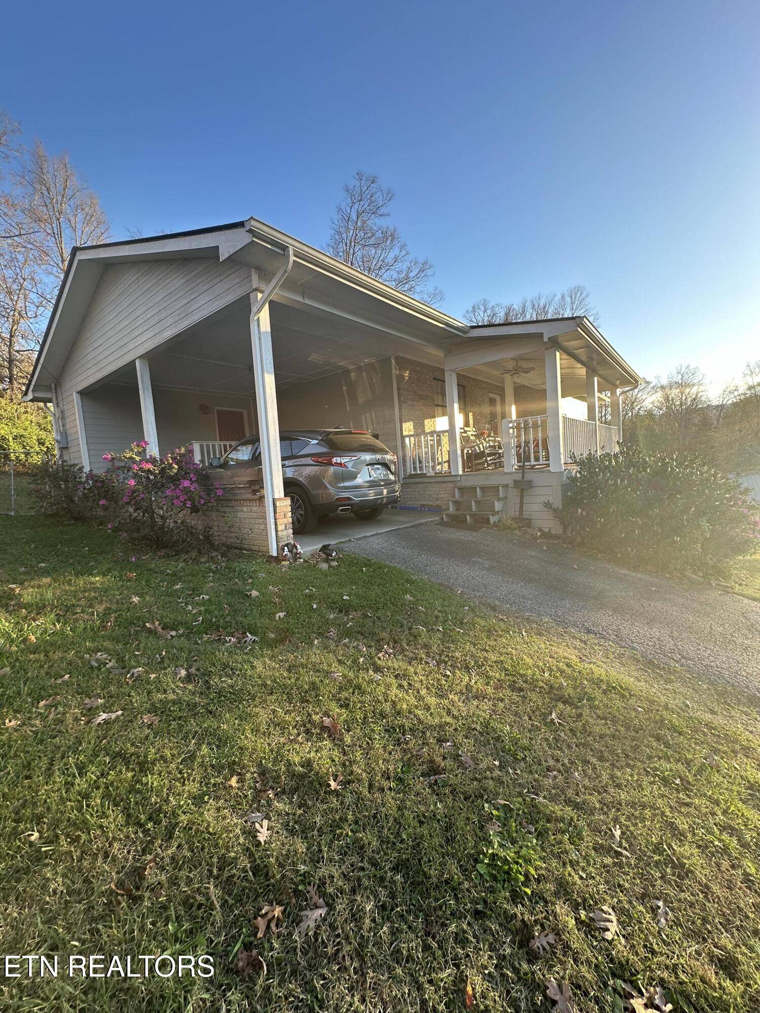 Jacksboro, TN 37757,115 Mcdeerman Rd