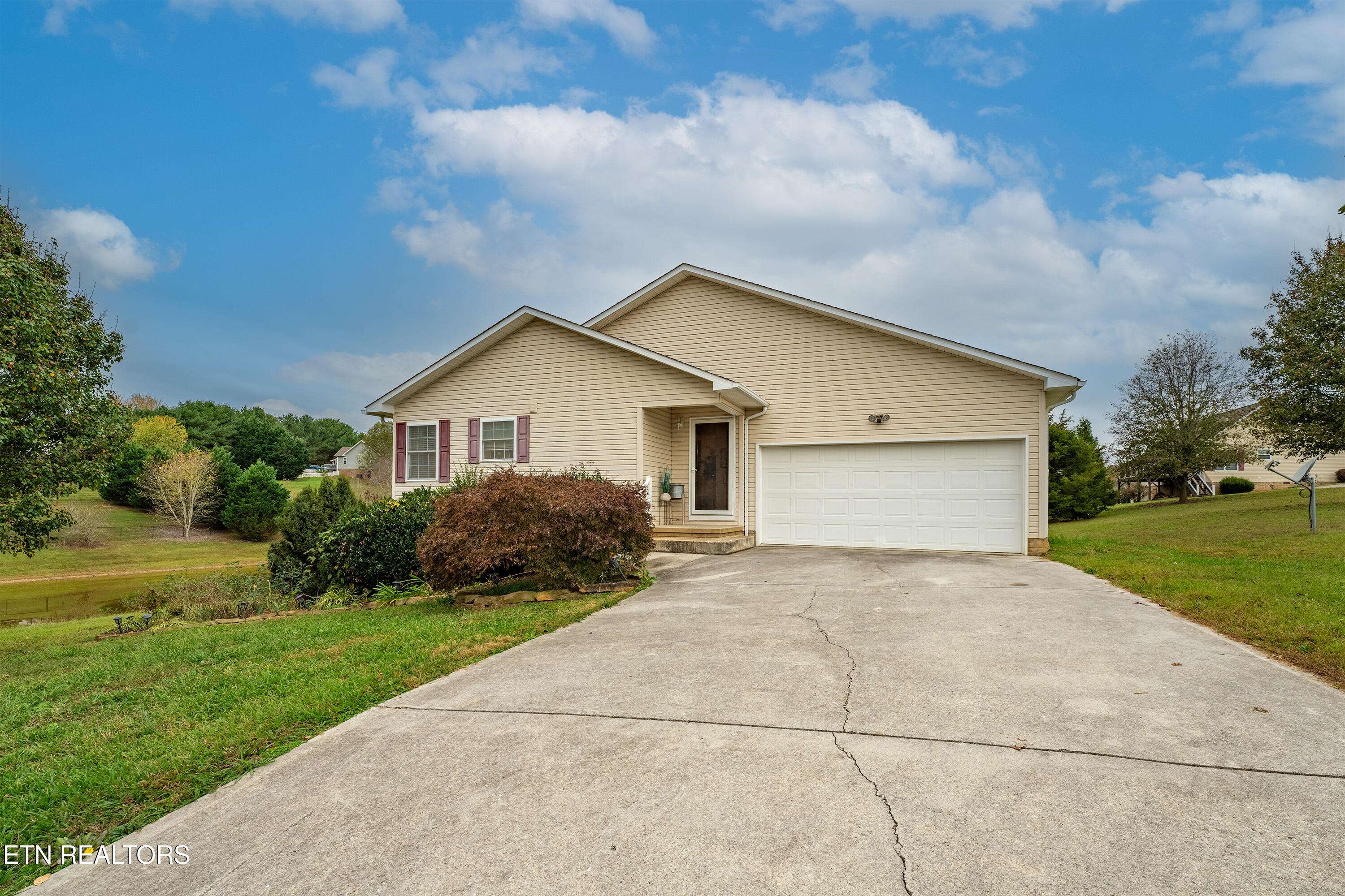 Dandridge, TN 37725,417 Little Cove DR