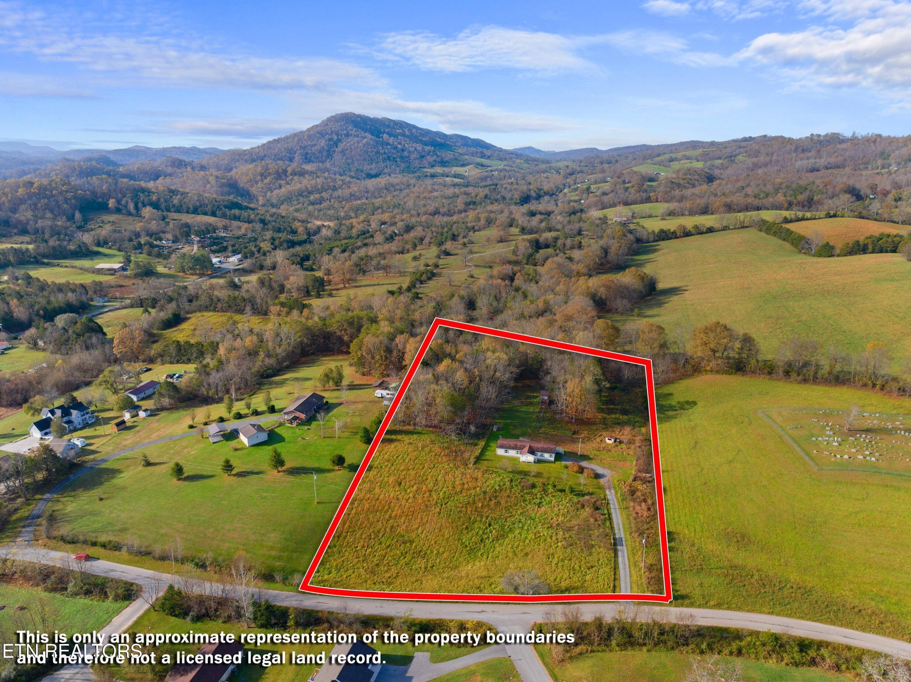 Tazewell, TN 37879,1160 Leabow Hollow Rd