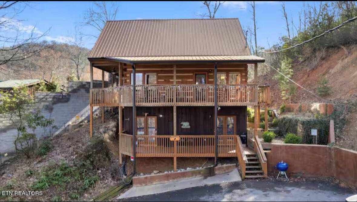 Gatlinburg, TN 37738,1214 Upper Alpine Way WAY