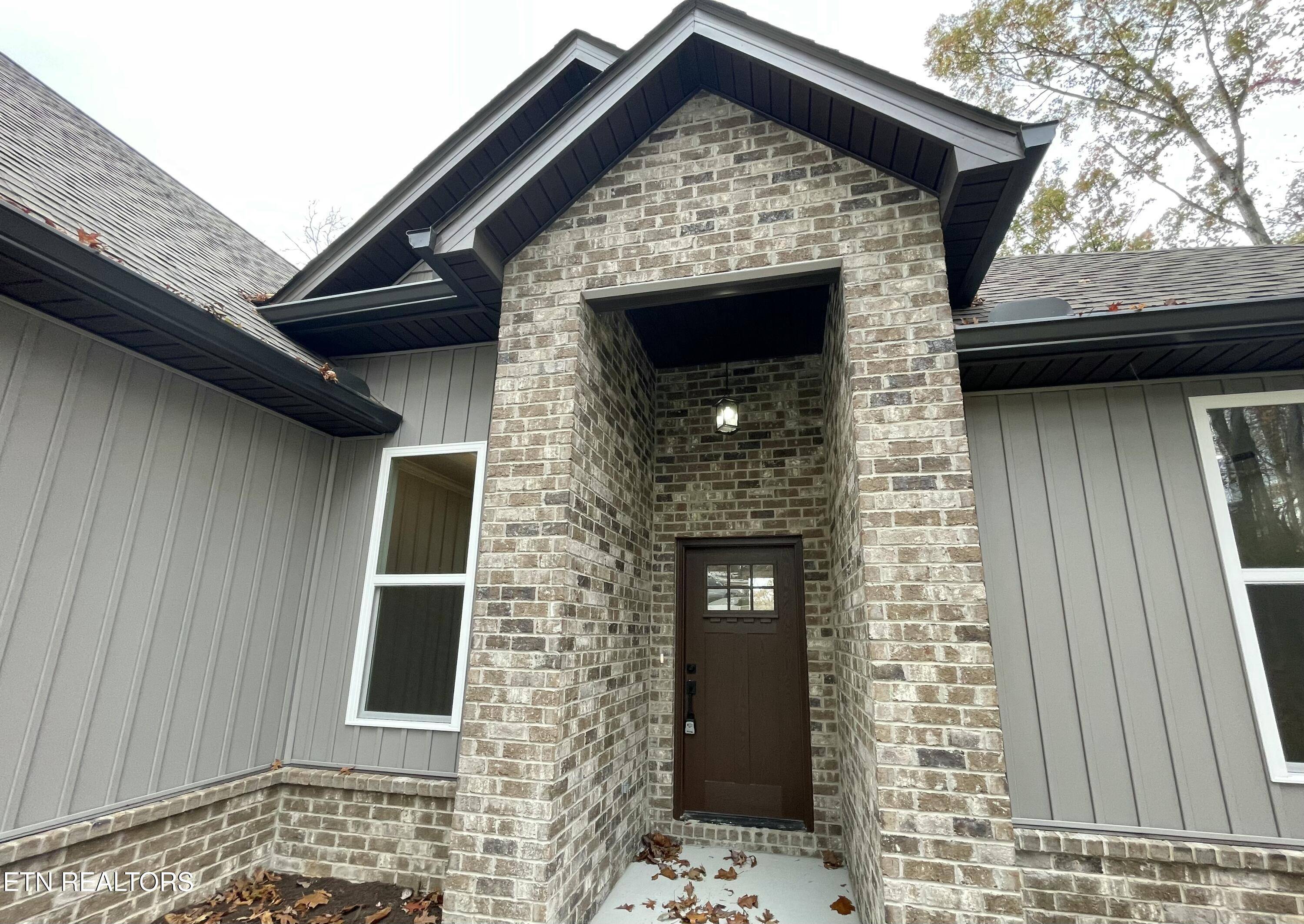 Loudon, TN 37774,220 Chahyga Cir