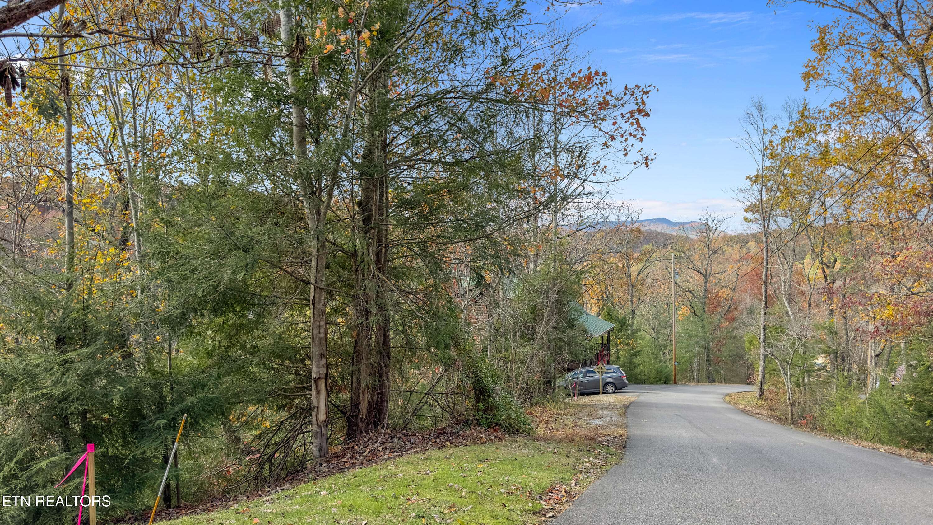 Sevierville, TN 37876,756 Ski View LN