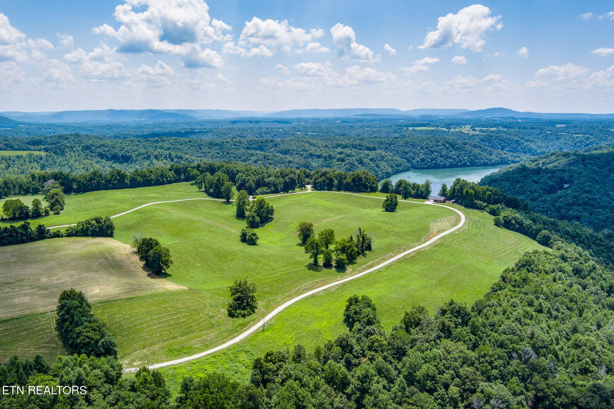 Byrdstown, TN 38549,1.65 AC. Lot 18 - Amonett CIR