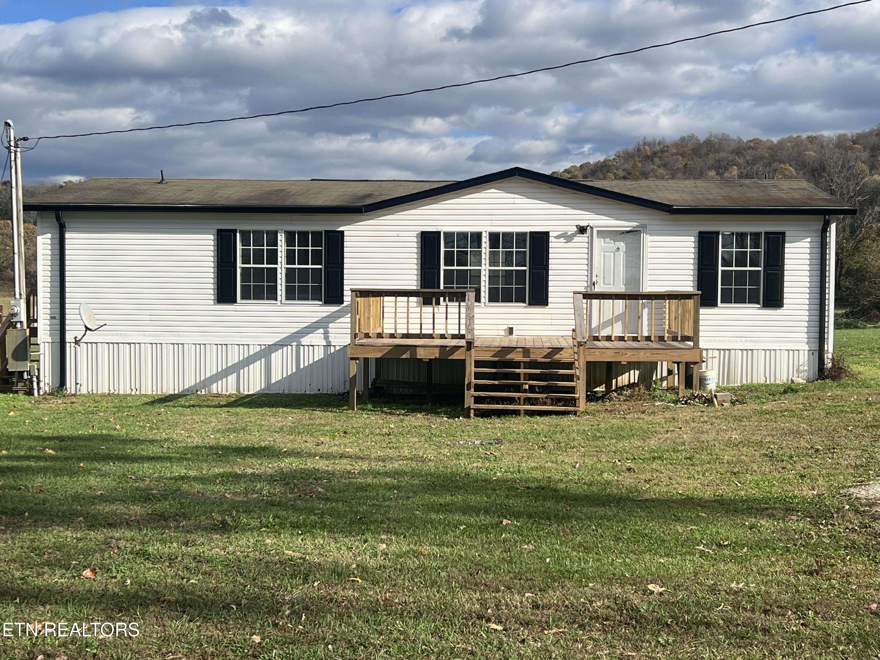 Quebeck, TN 37579,1476 Conrad Templeton Rd