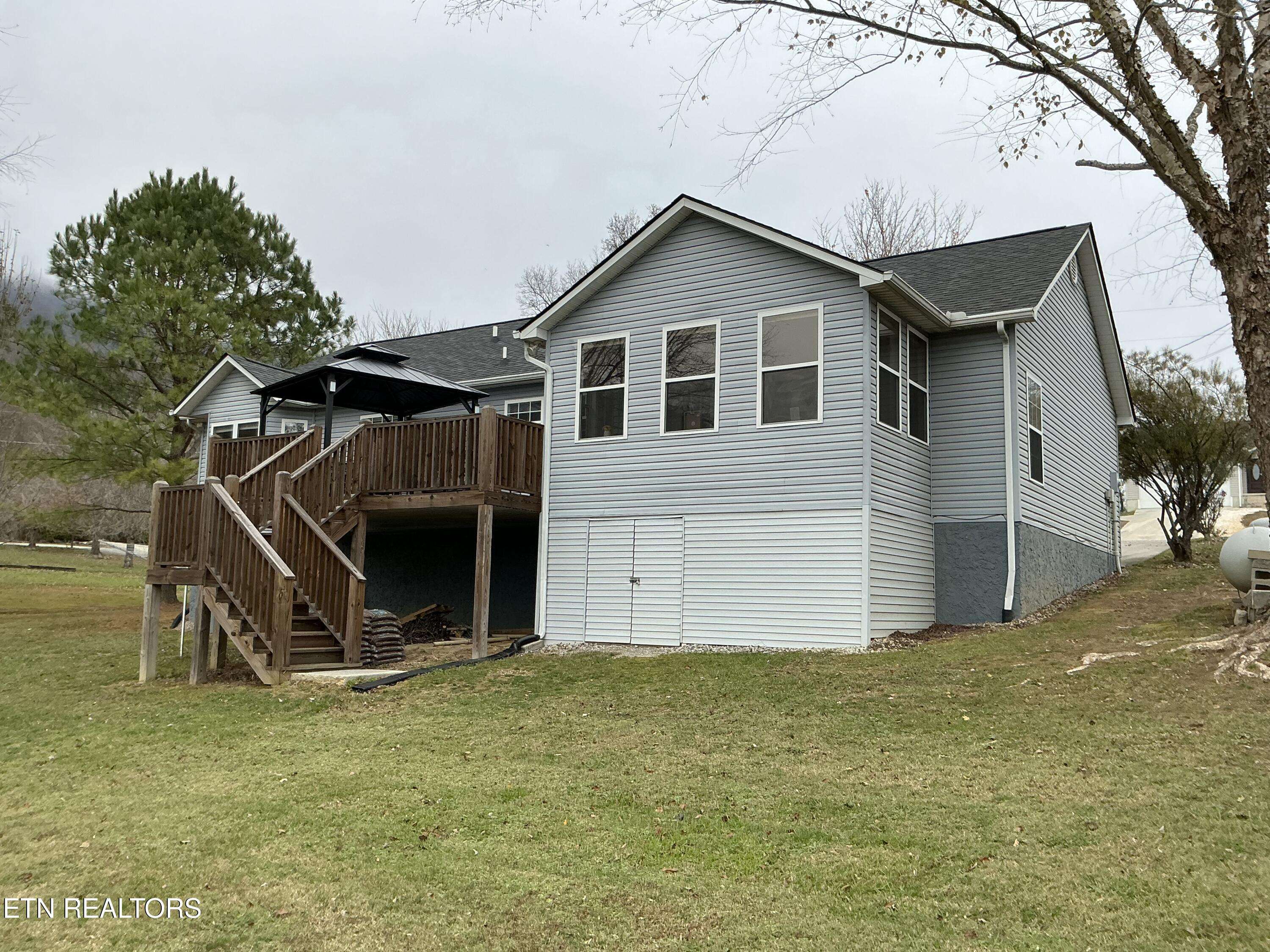 Lafollette, TN 37766,205 Matthew LN