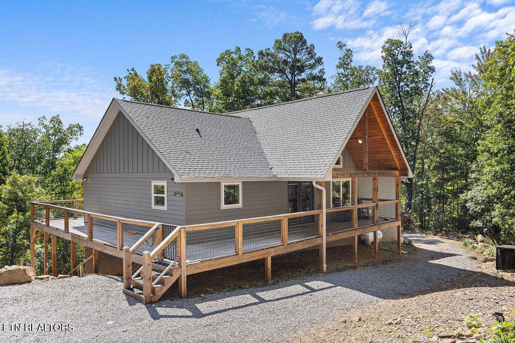 Sevierville, TN 37862,5042 Settlers View LN