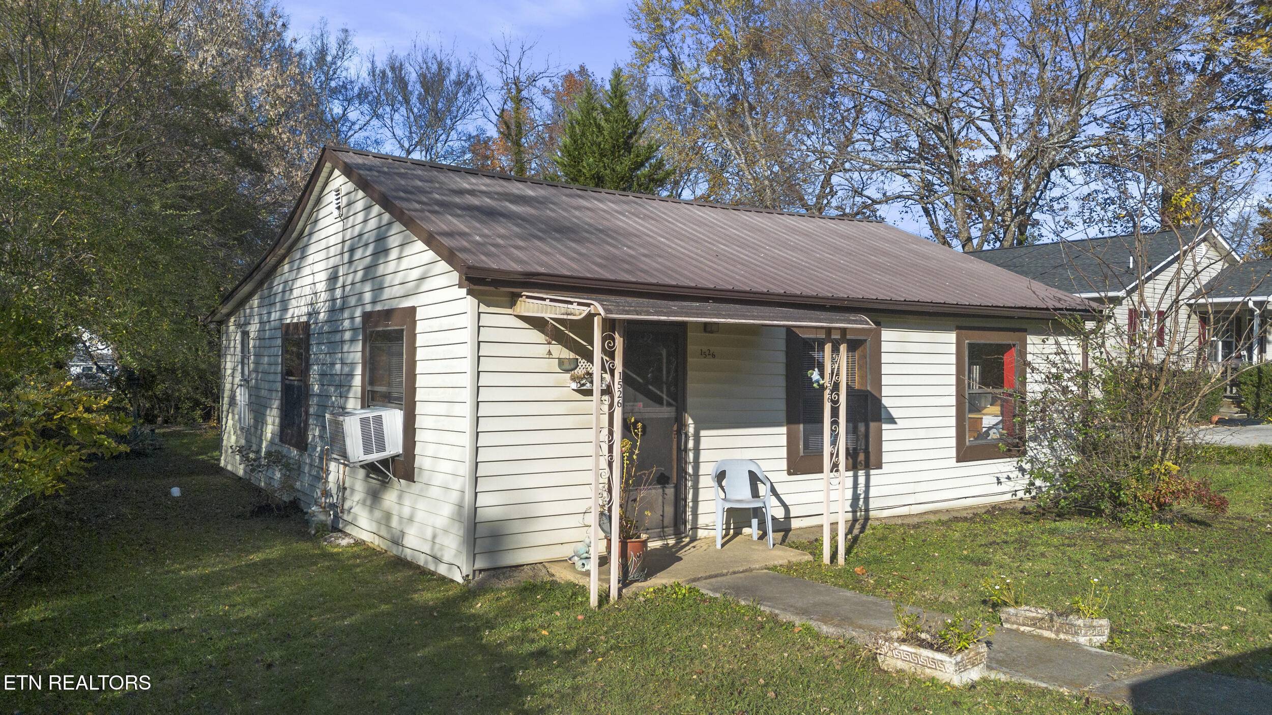 Athens, TN 37303,1526 View St