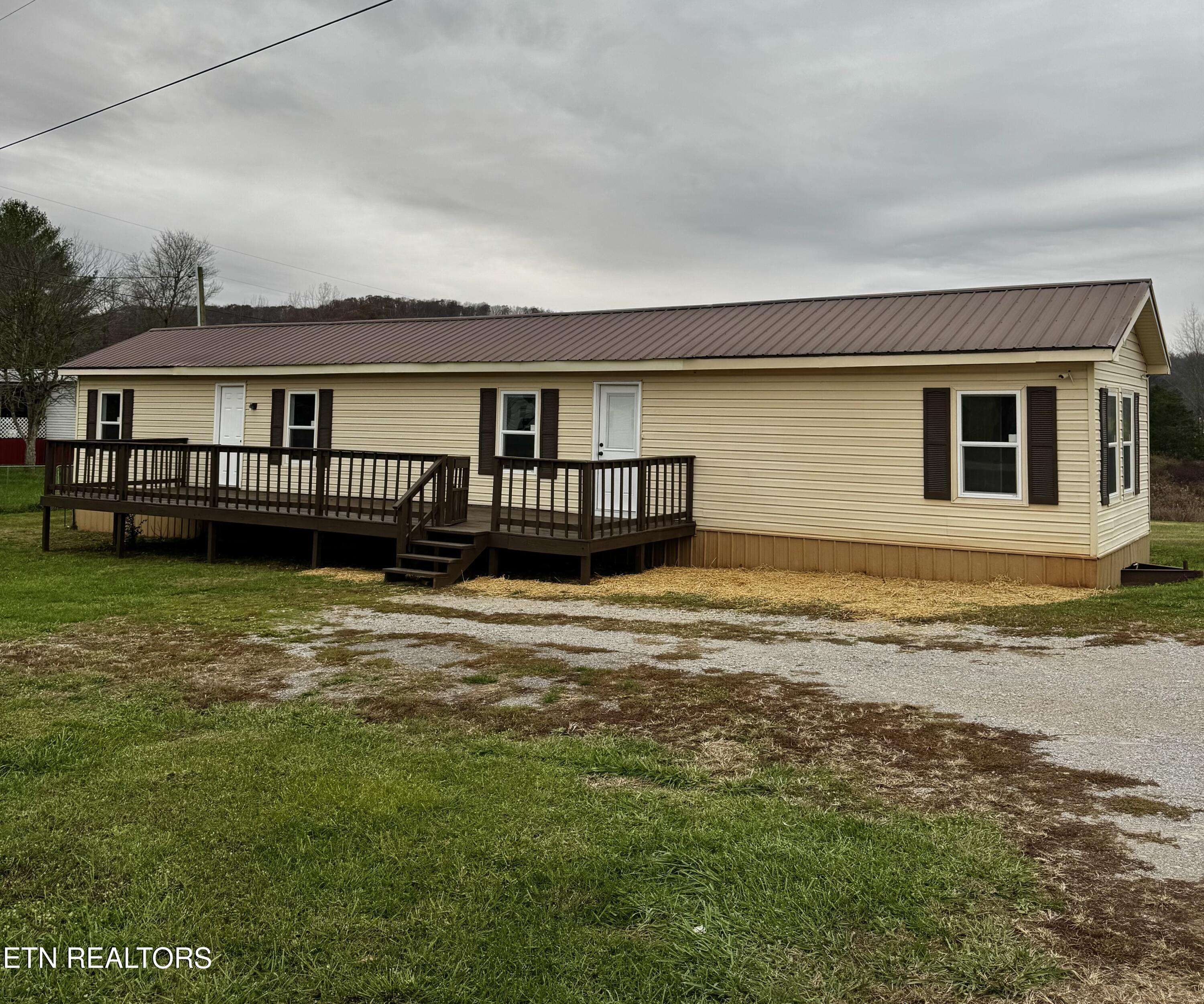 Sparta, TN 38583,1221 Disneyland Rd
