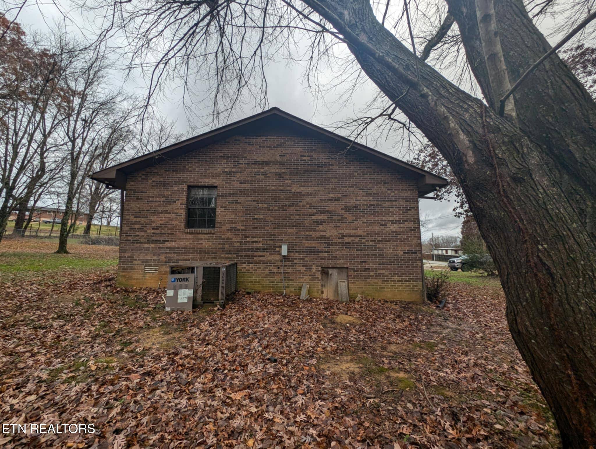 Baxter, TN 38544,6674 Putnam St