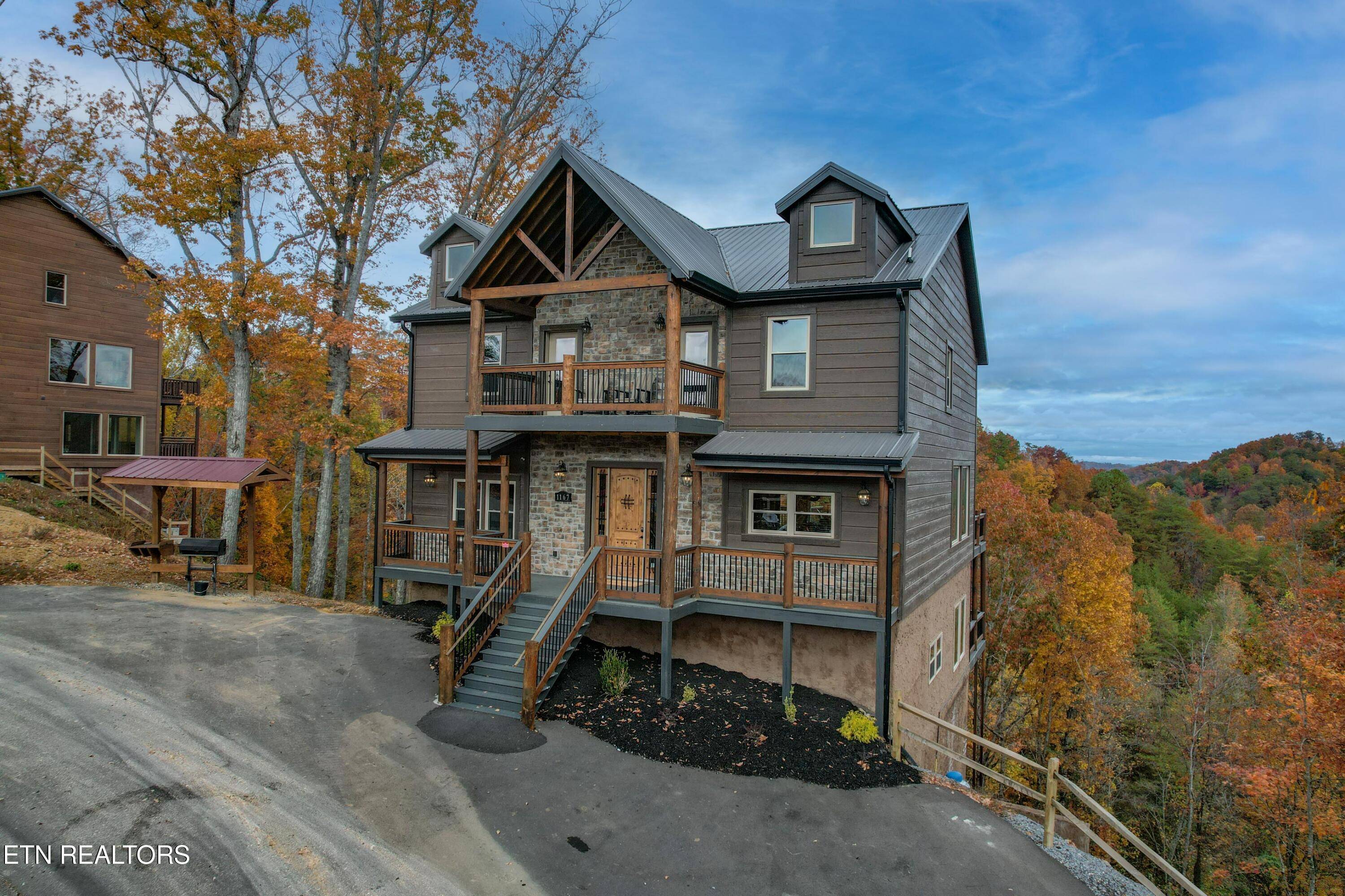 Sevierville, TN 37876,1167 Woodland Trek LN