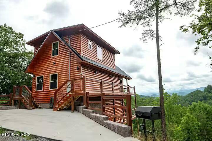 Sevierville, TN 37876,2138 Rising Fawn WAY