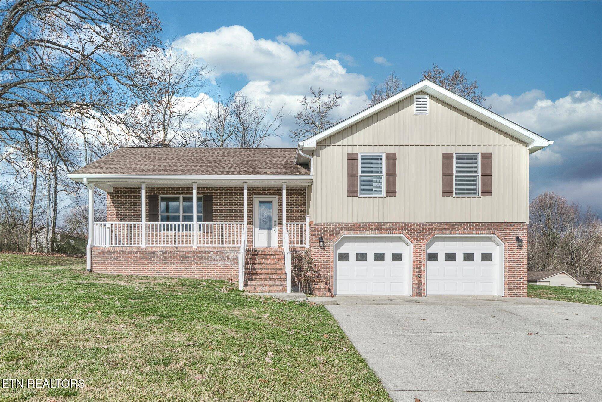 Monterey, TN 38574,305 Holly St