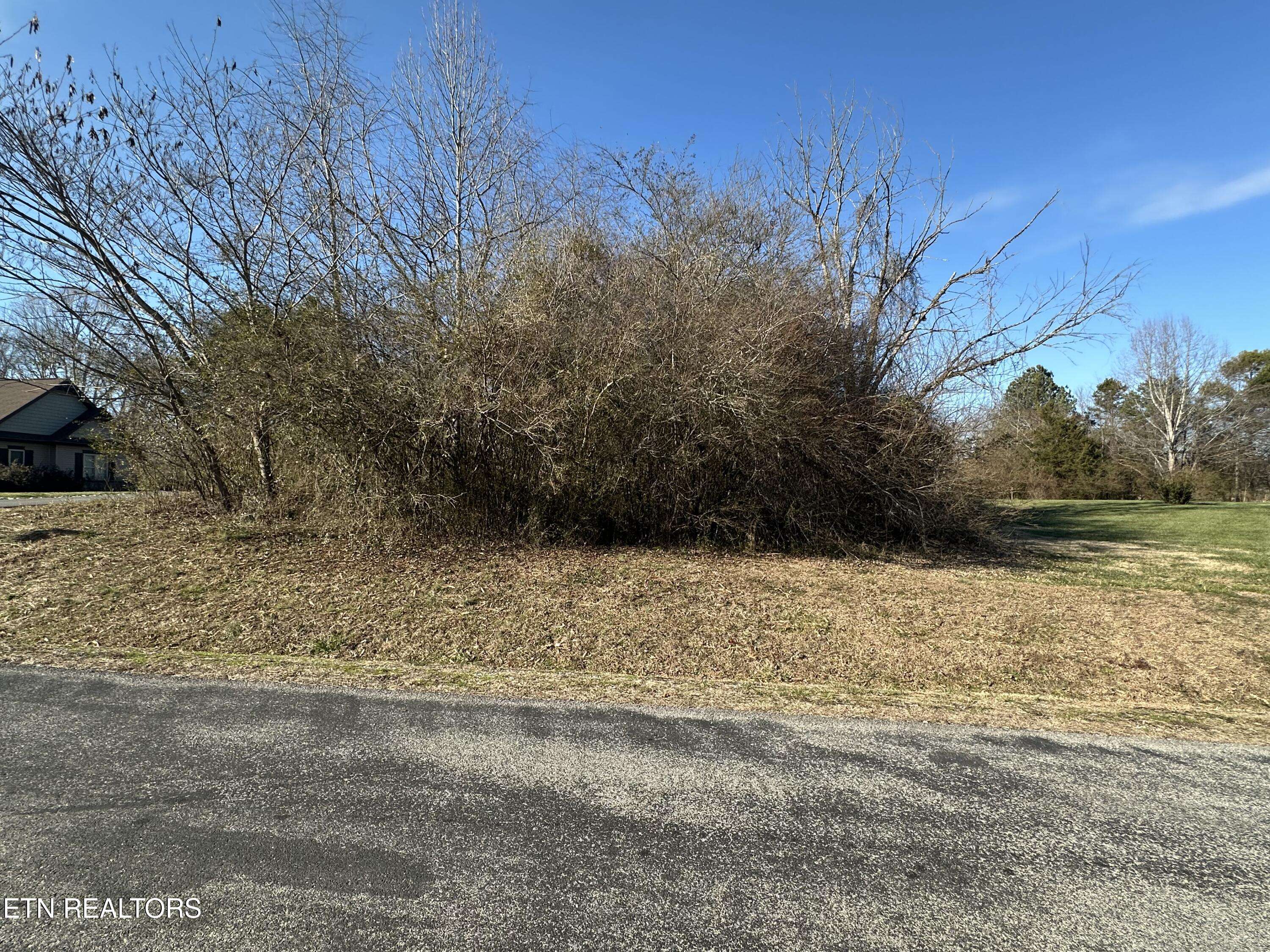 Loudon, TN 37774,221 Oonoga WAY