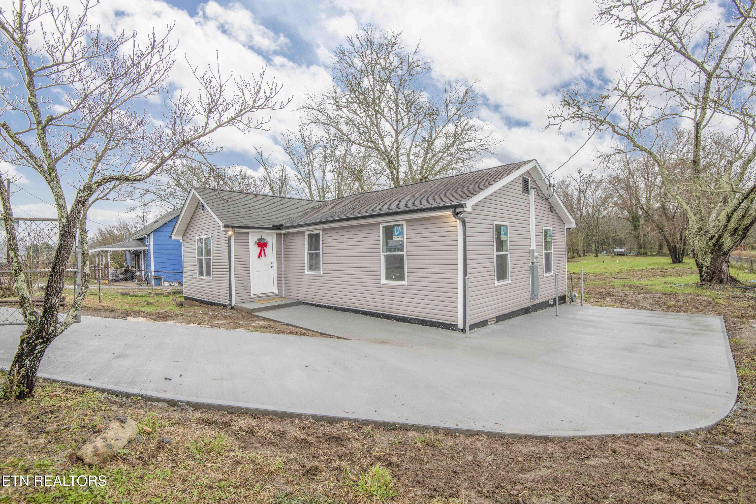 Clinton, TN 37716,477 Marlow Circle CIR