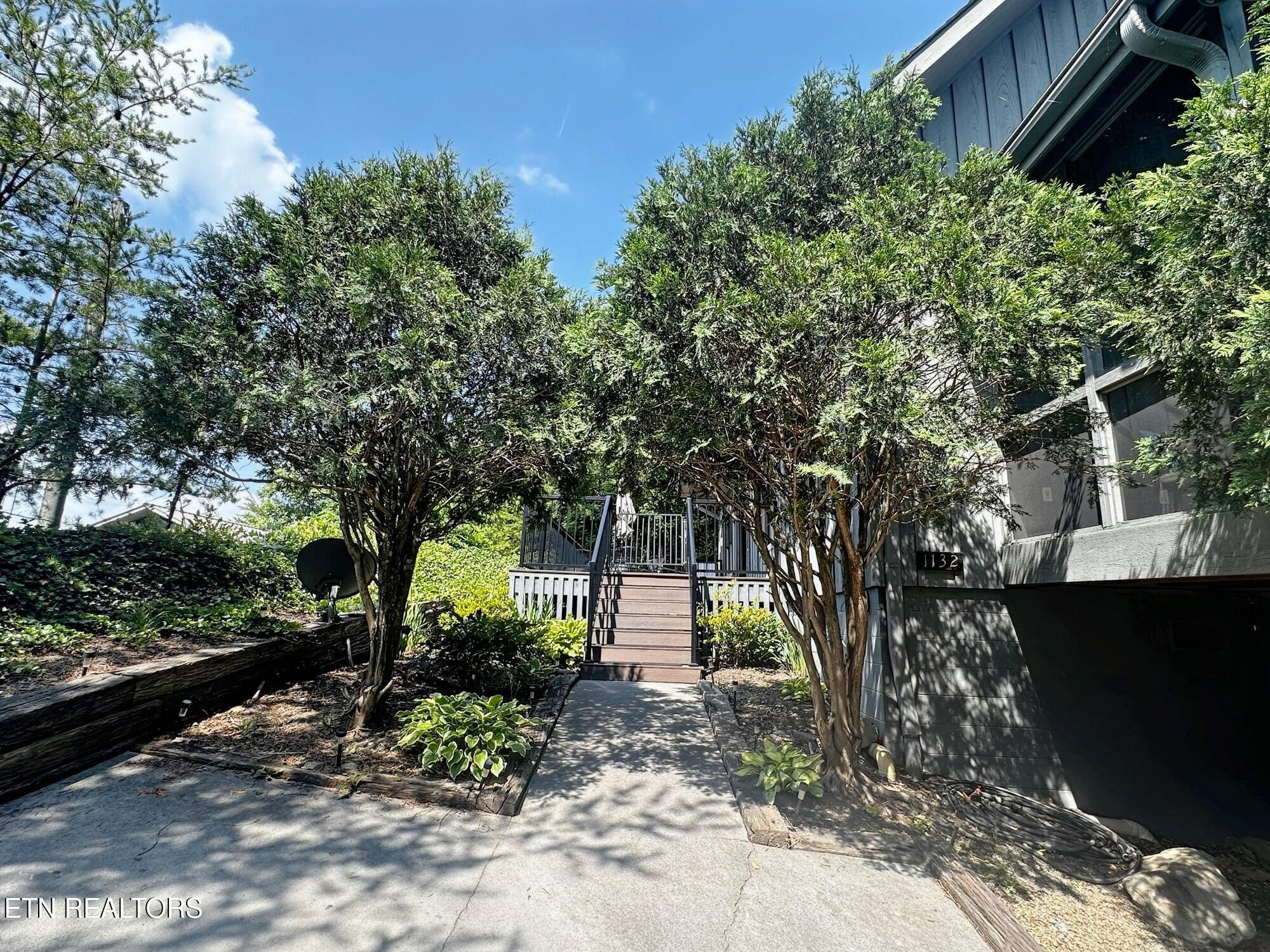 Gatlinburg, TN 37738,1132 Foothills DR