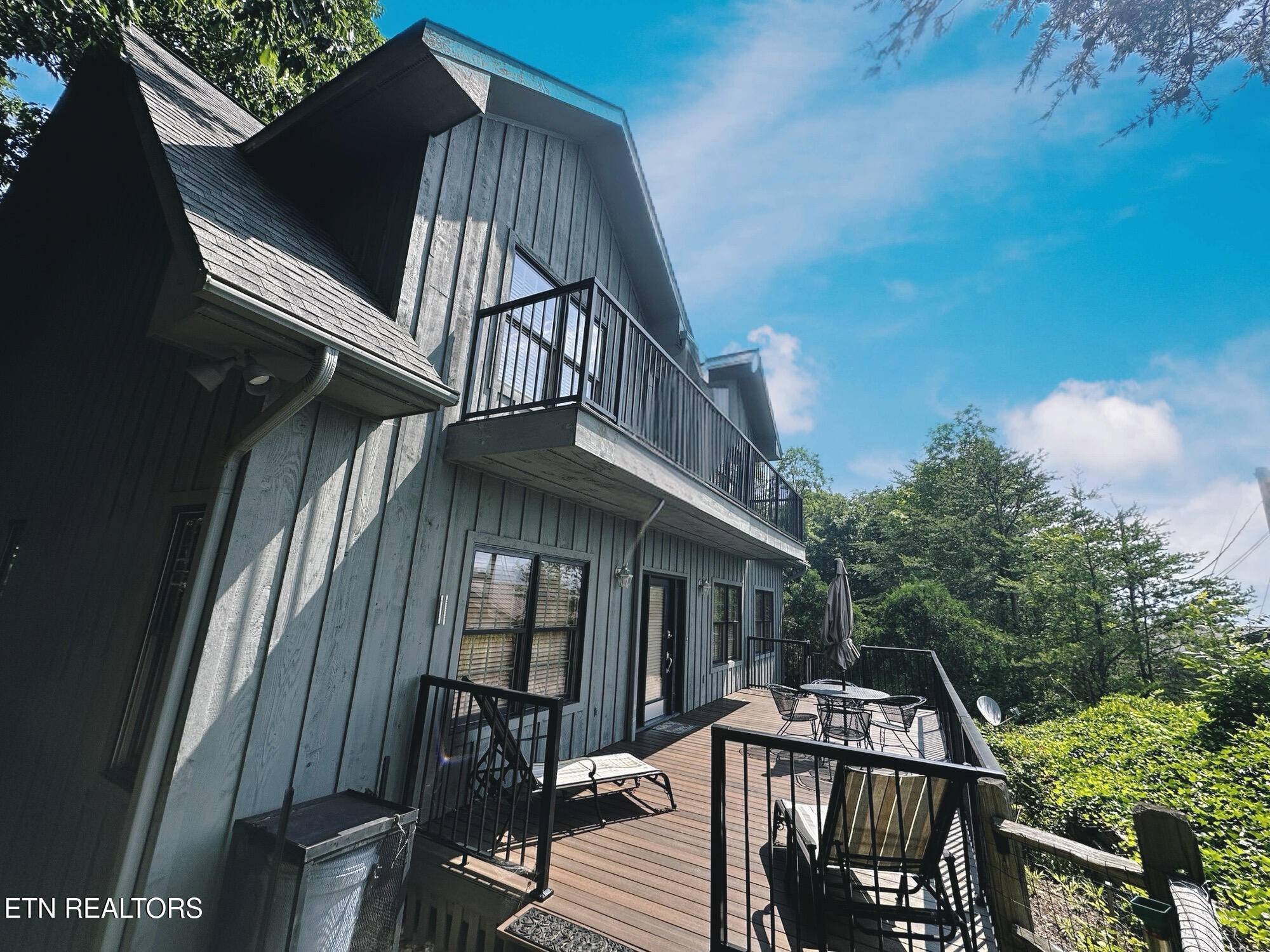 Gatlinburg, TN 37738,1132 Foothills DR