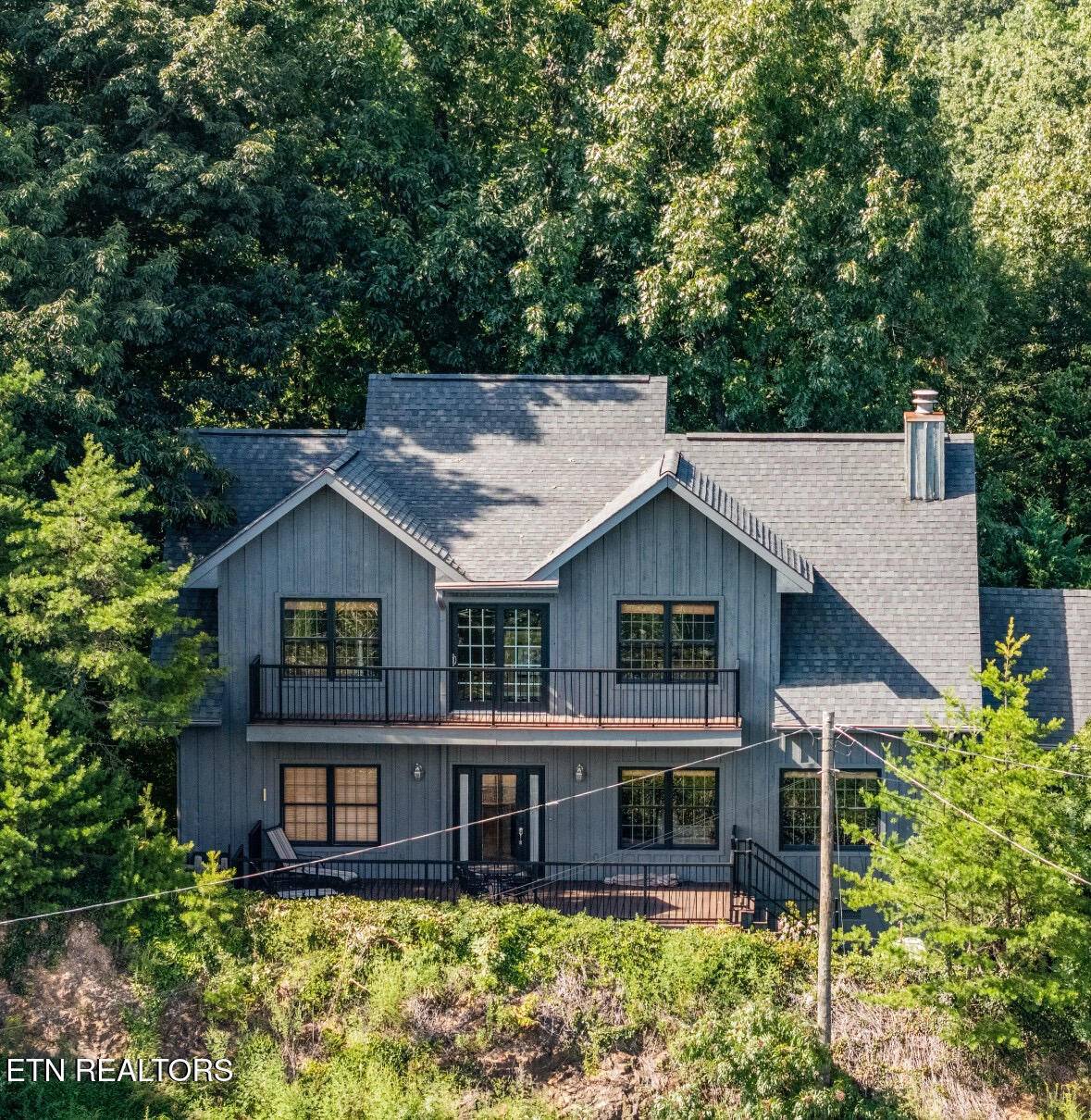 Gatlinburg, TN 37738,1132 Foothills DR