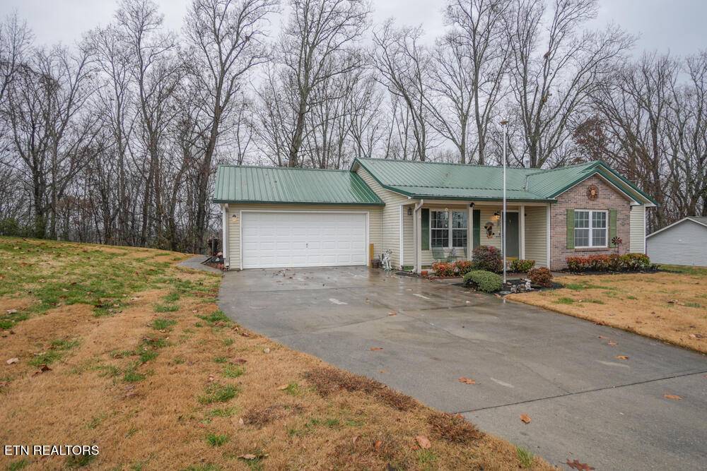 Lenoir City, TN 37771,290 Crestwood DR