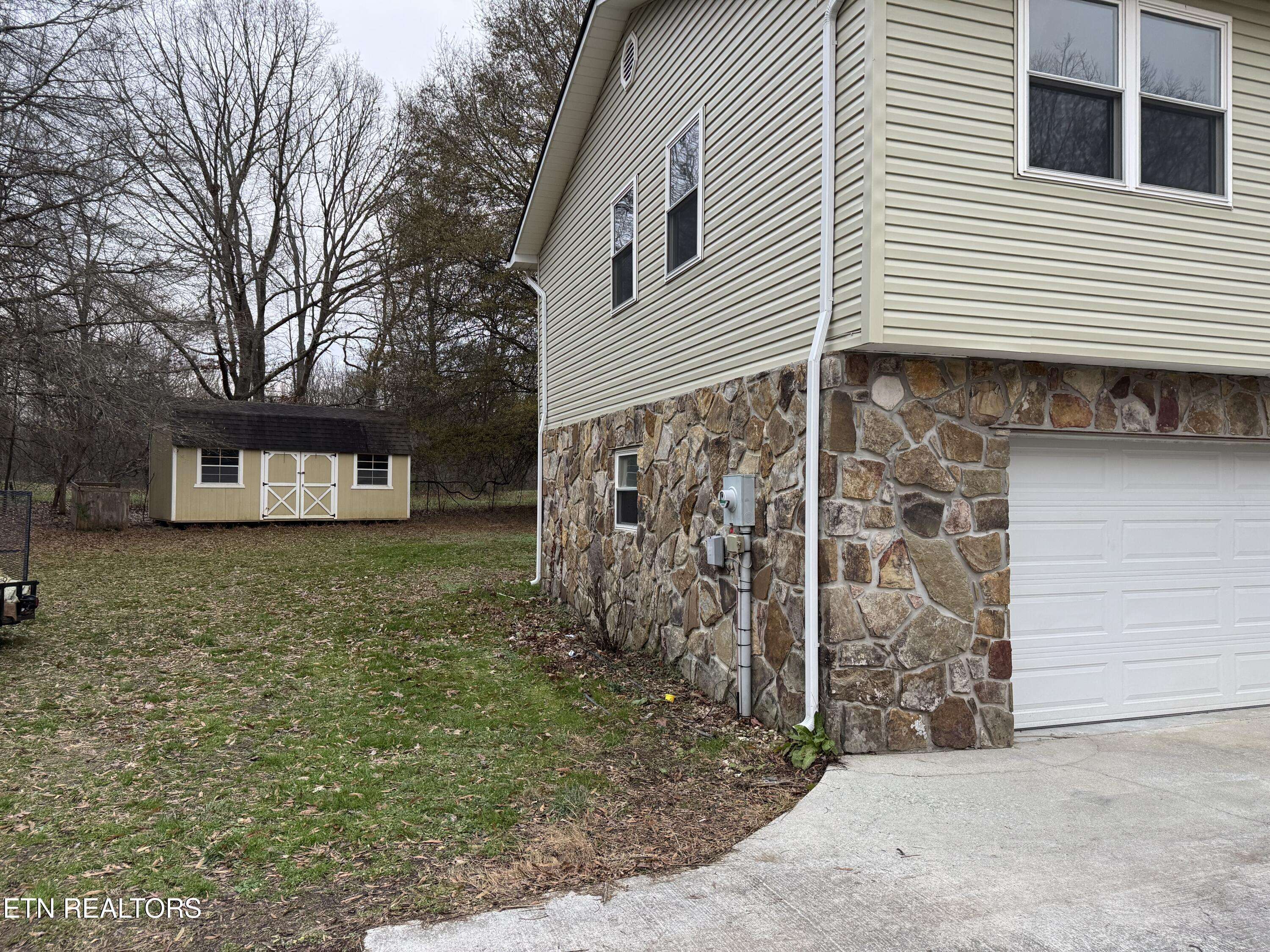 Lafollette, TN 37766,228 Tree CIR