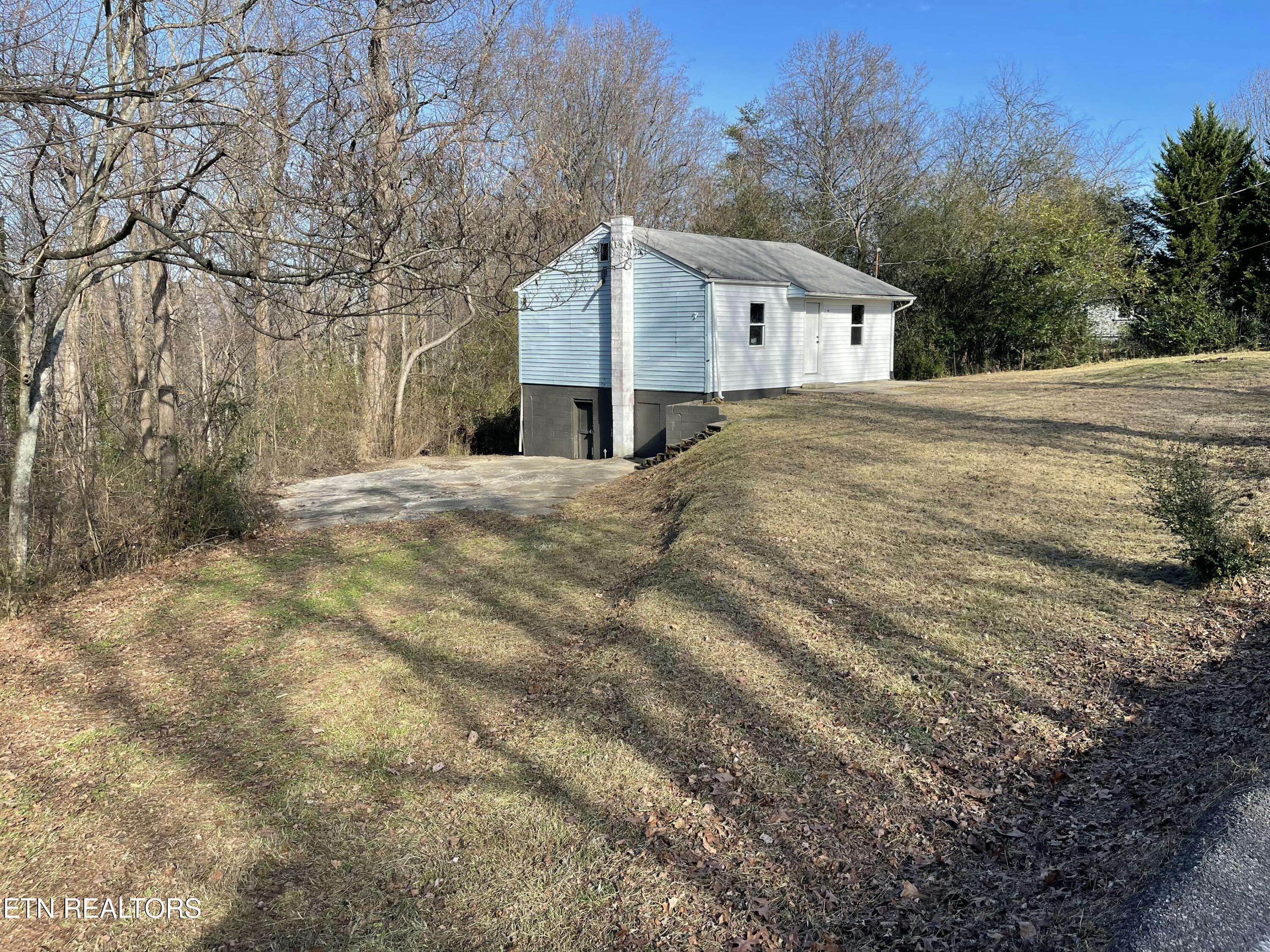 Harriman, TN 37748,301 Emory Heights Rd