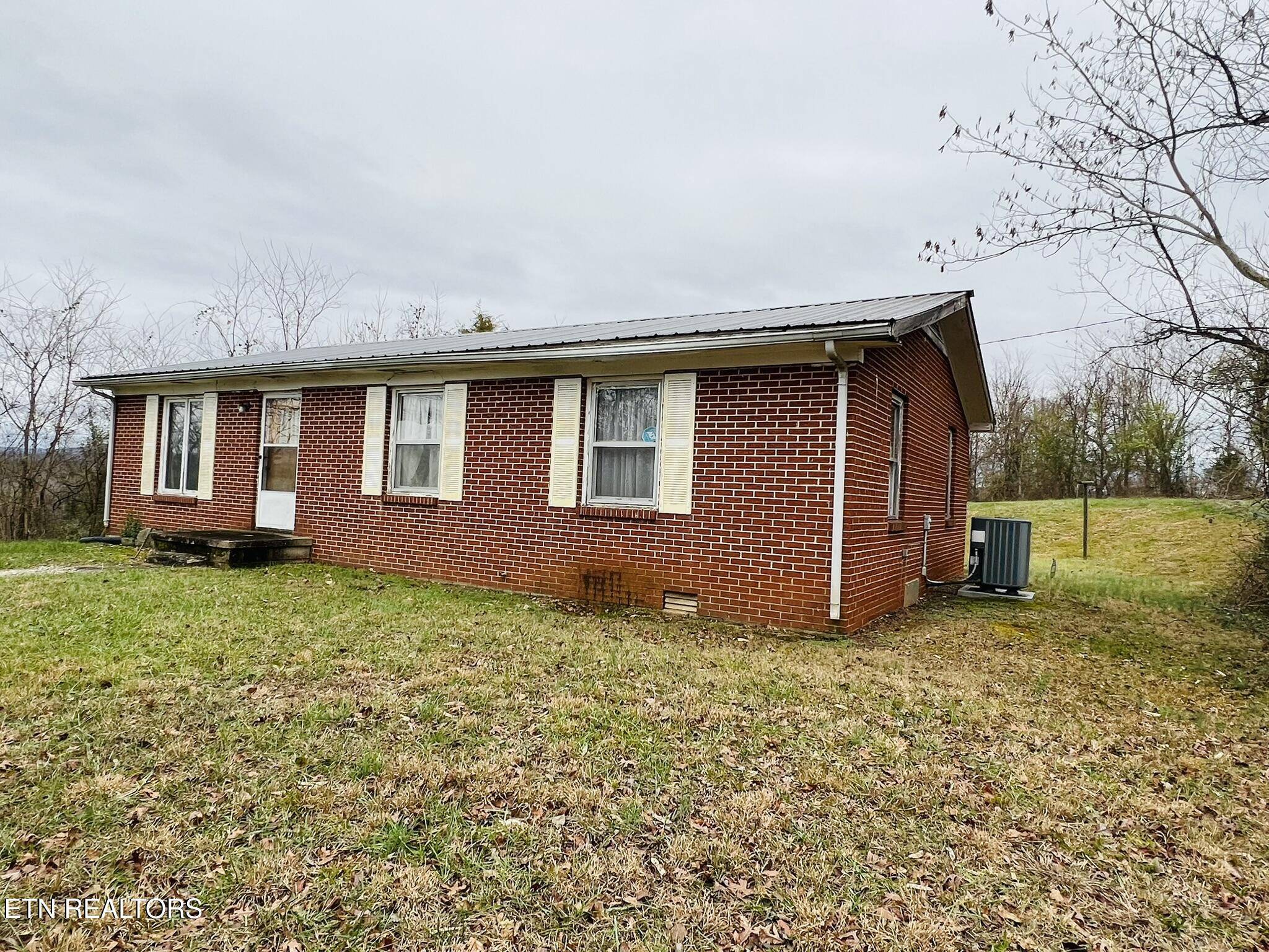 Byrdstown, TN 38549,1008 Old Static Rd